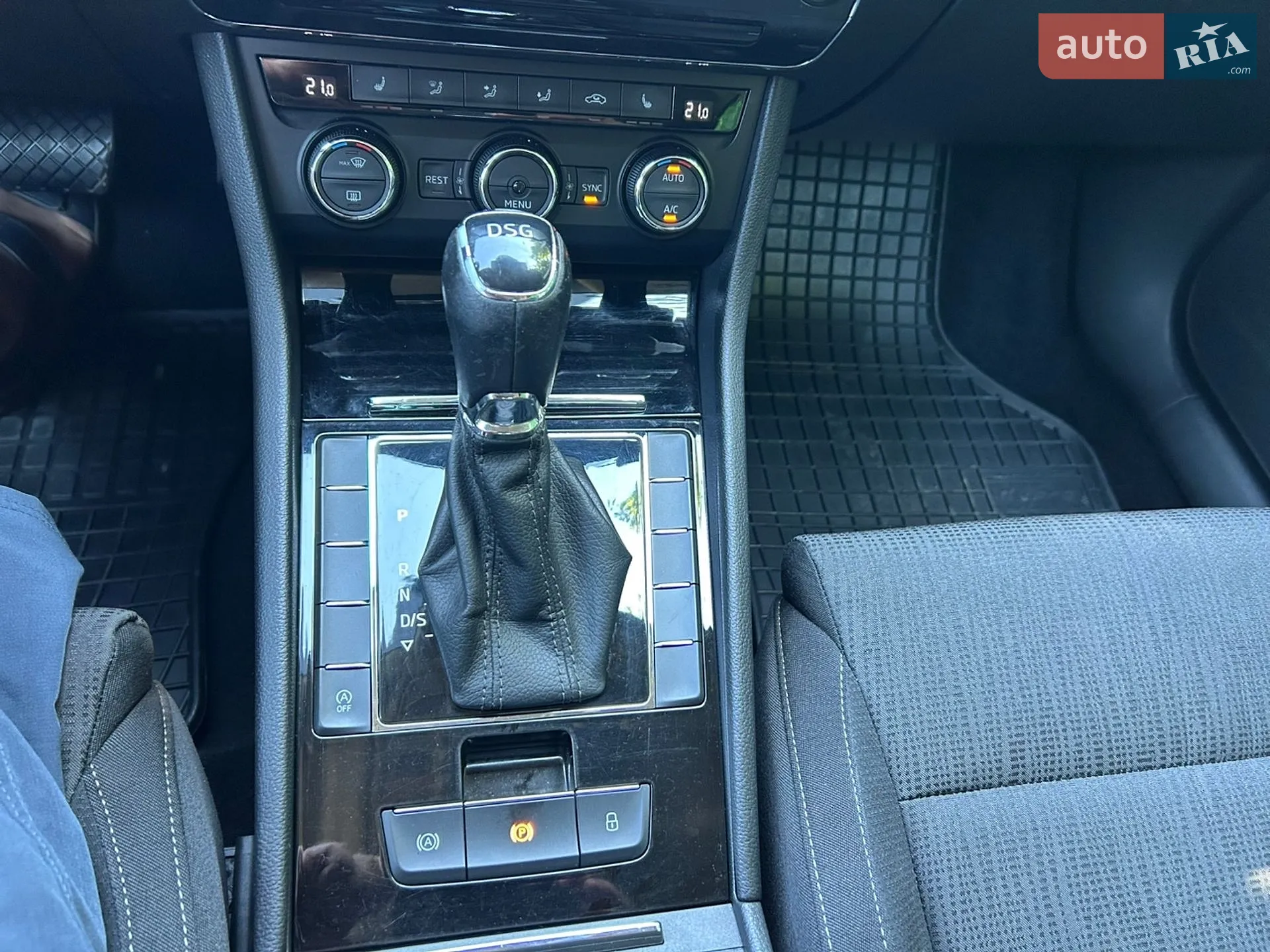 2017 Skoda Superb - мініатюра 24