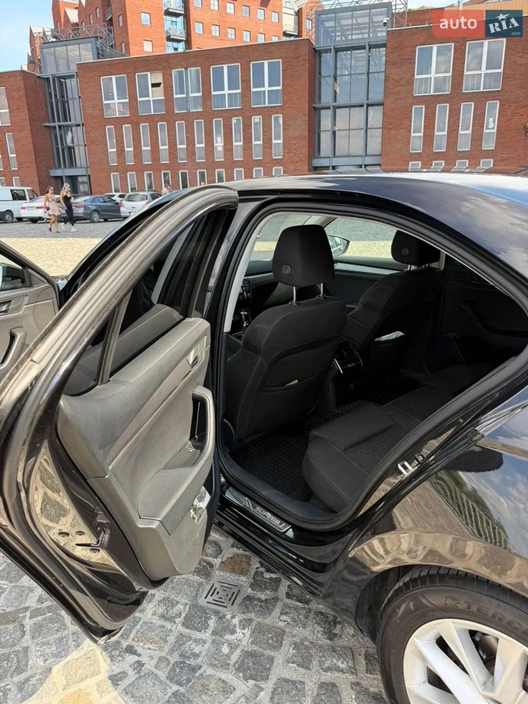 Skoda Superb 2017 VIN TMBAJ7NP5H7534243 фото оголошення 10 з 23