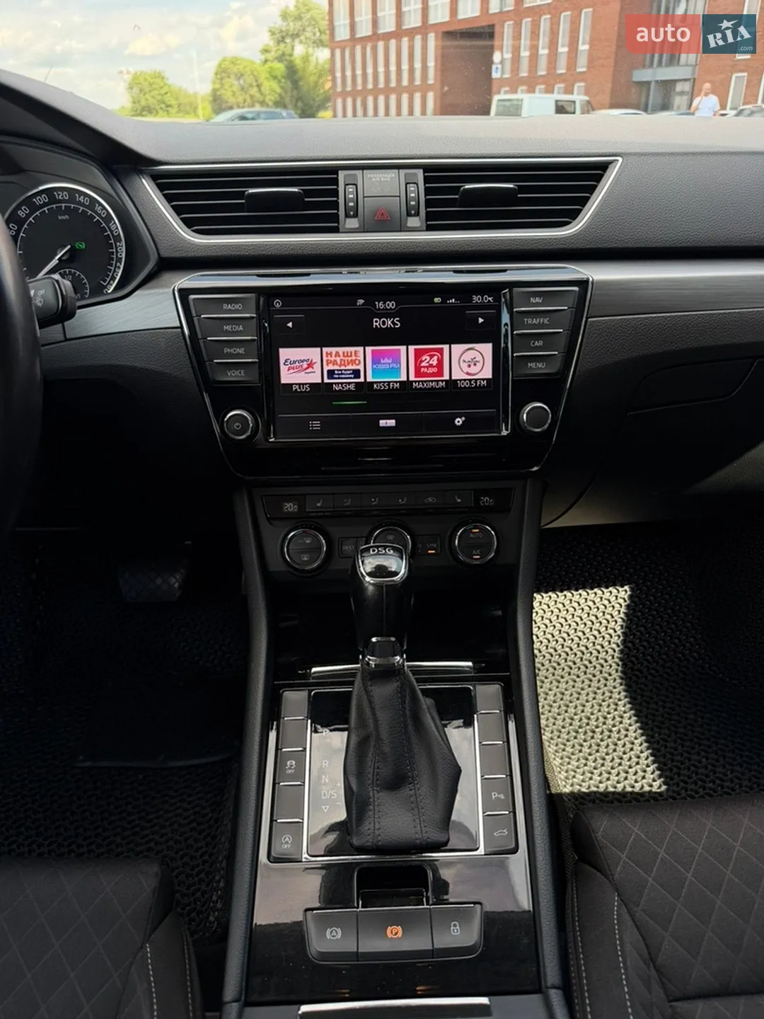 Skoda Superb 2017 VIN TMBAJ7NP5H7534243 фото оголошення 13 з 23