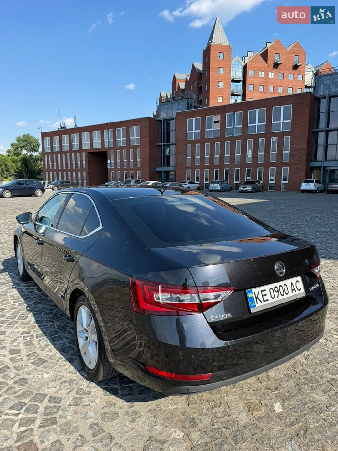 Skoda Superb 2017 VIN TMBAJ7NP5H7534243 фото оголошення 16 з 23