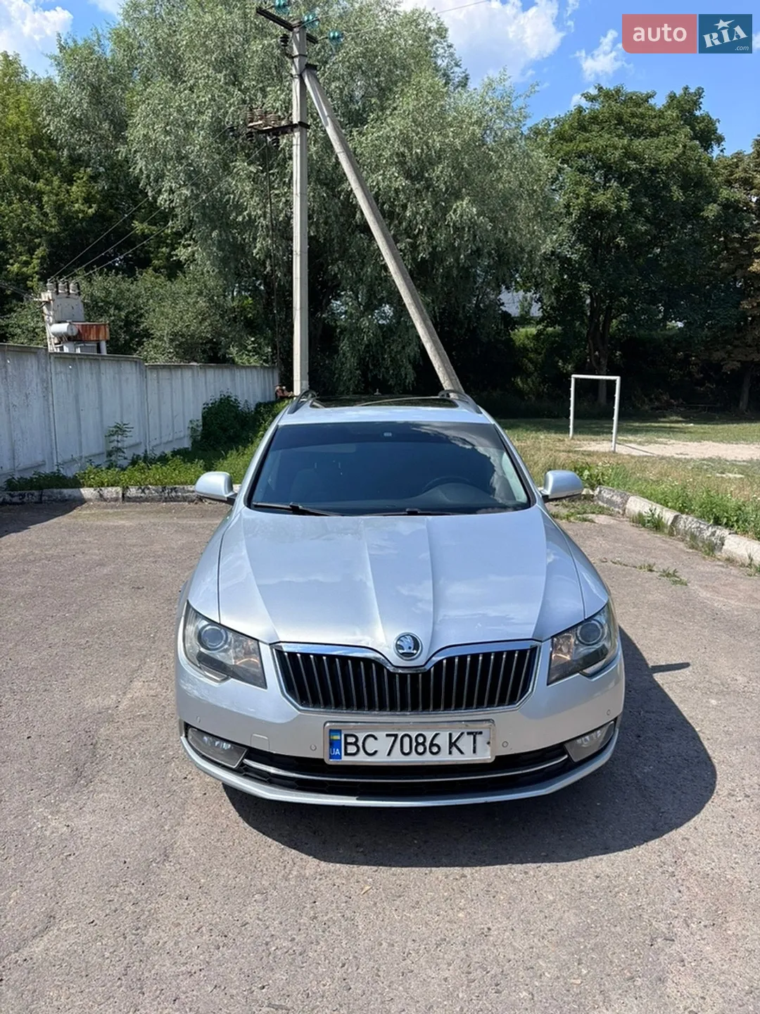 2014 Skoda Superb - мініатюра 2
