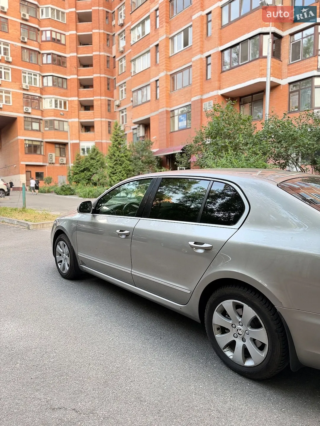 2014 Skoda Superb - мініатюра 3