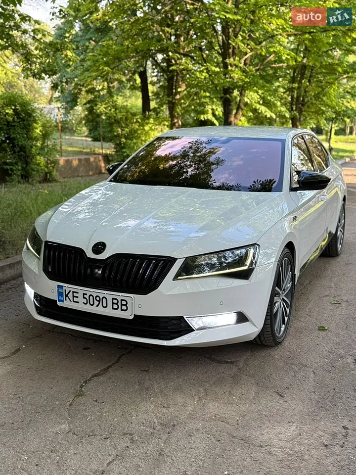 2015 Skoda Superb - мініатюра 17