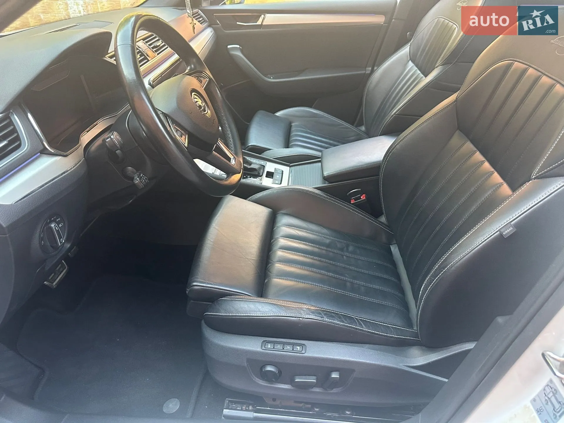 Skoda Superb 2020 VIN TMBCJ9NP6L7059571 фото оголошення 12 з 39