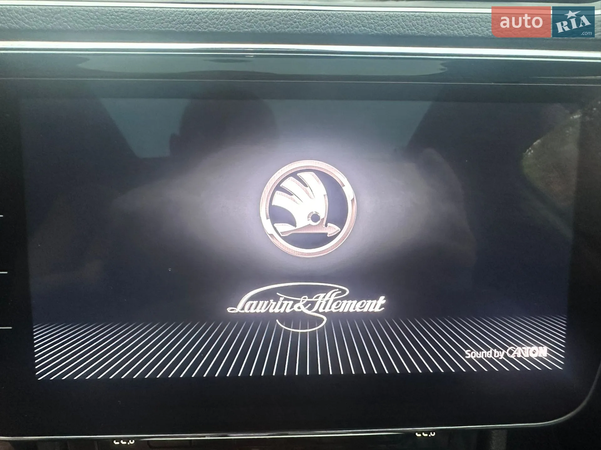 Skoda Superb 2020 VIN TMBCJ9NP6L7059571 фото оголошення 4 з 39