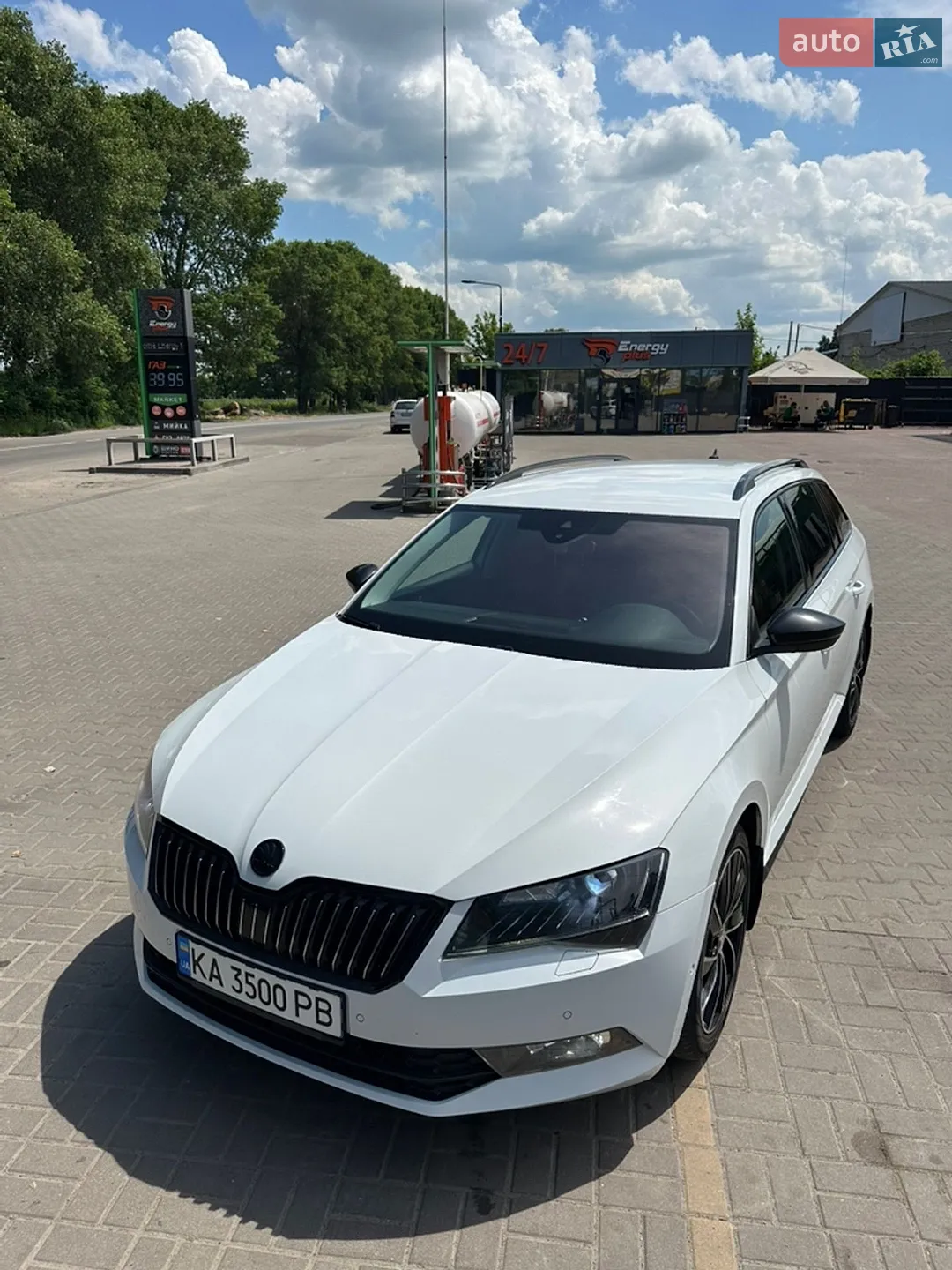 2015 Skoda Superb - мініатюра 14
