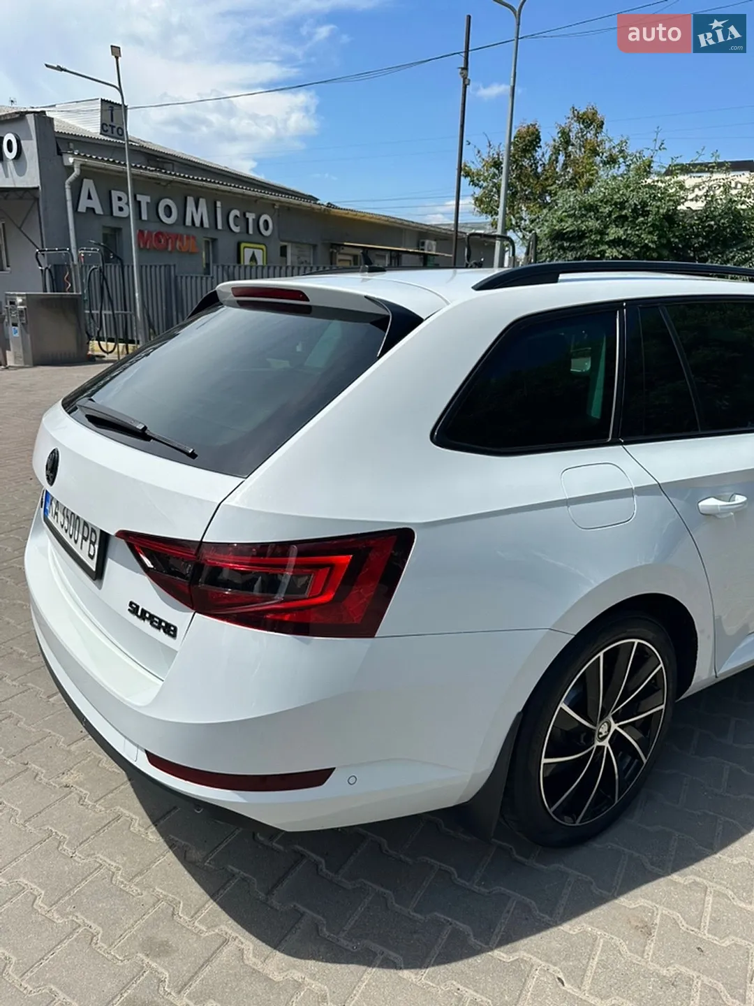 2015 Skoda Superb - мініатюра 21