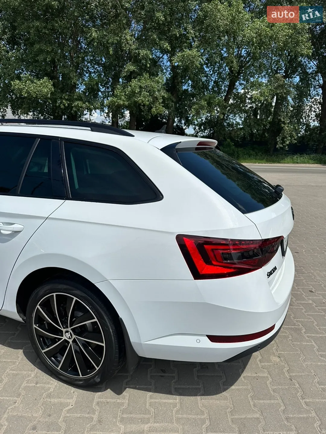 2015 Skoda Superb - мініатюра 25
