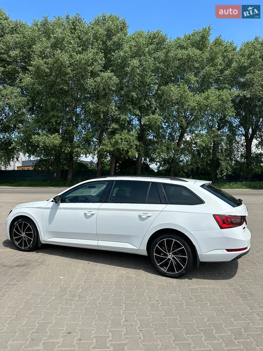 2015 Skoda Superb - мініатюра 26