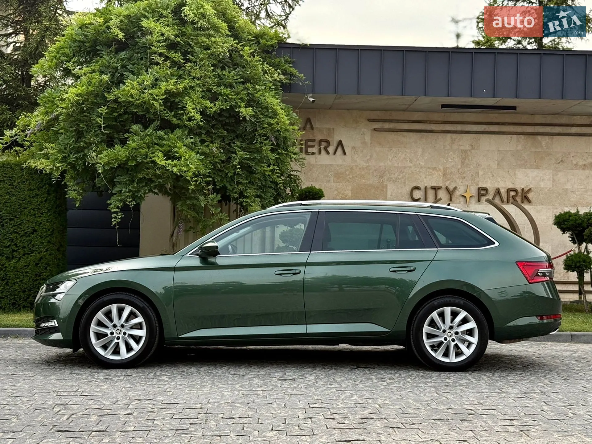 2020 Skoda Superb - мініатюра 10