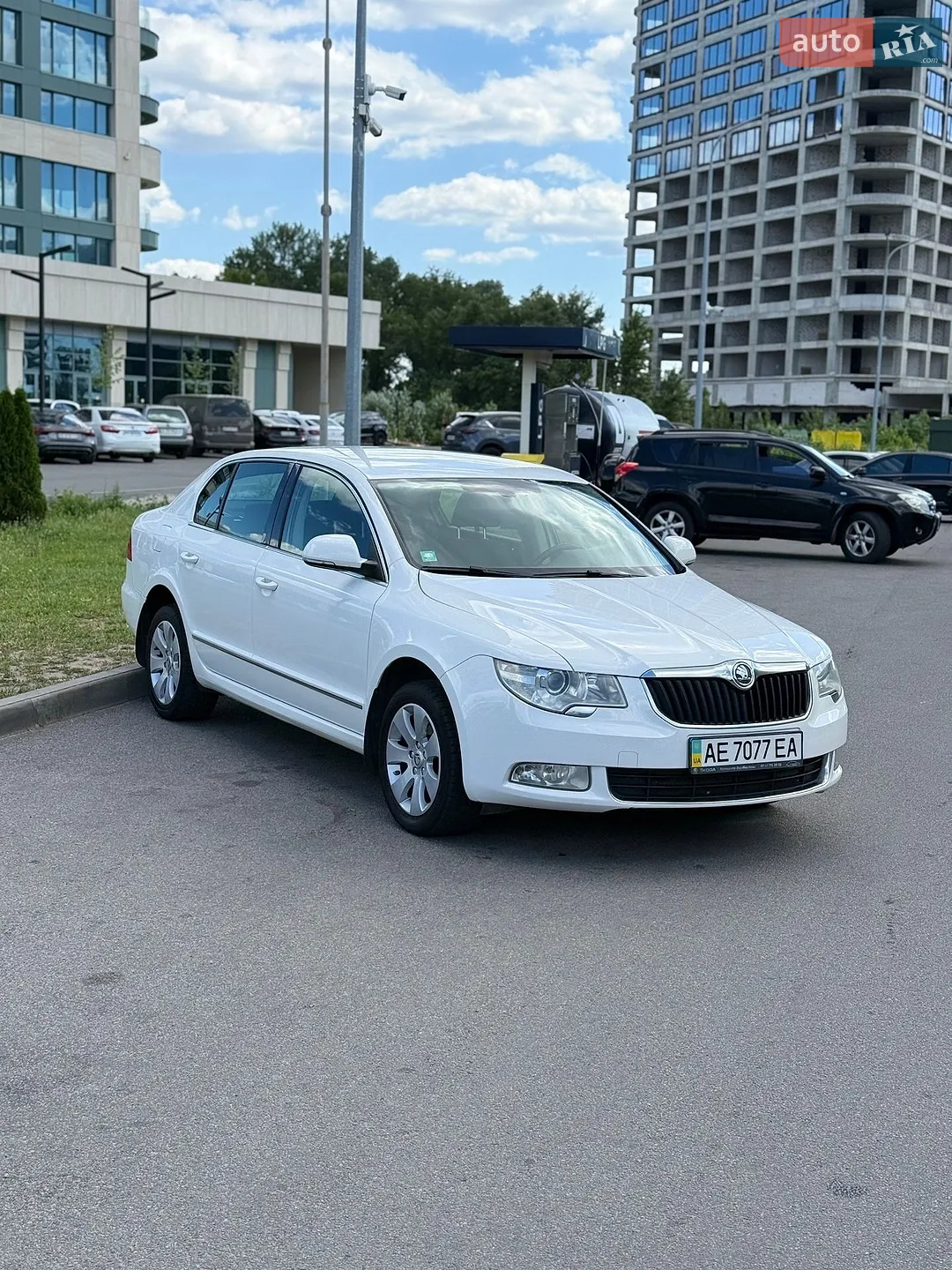 2013 Skoda Superb - мініатюра 2