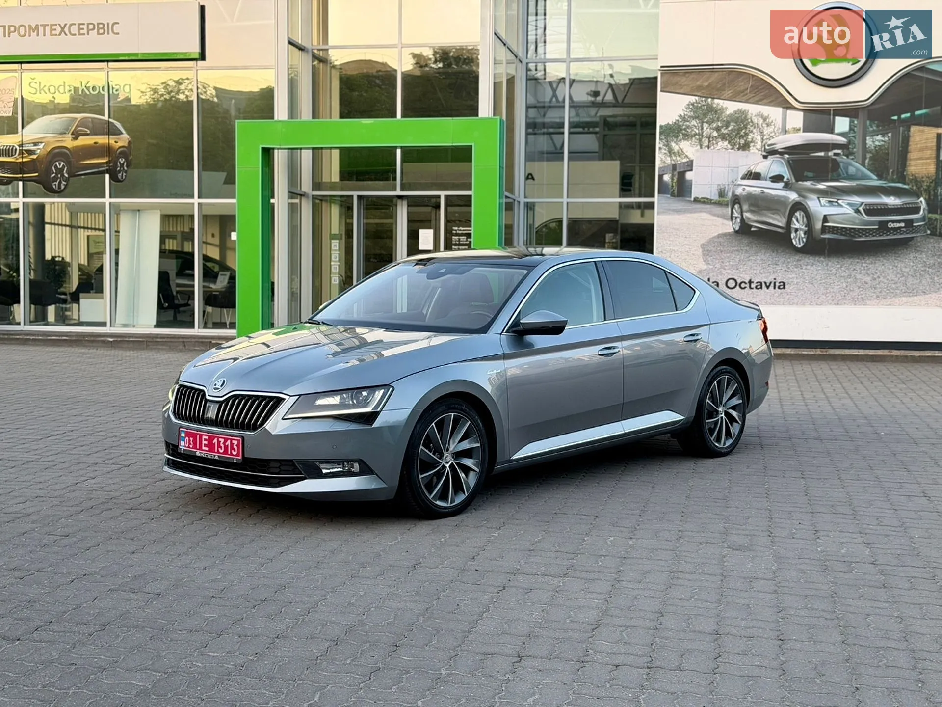 2019 Skoda Superb - мініатюра 3