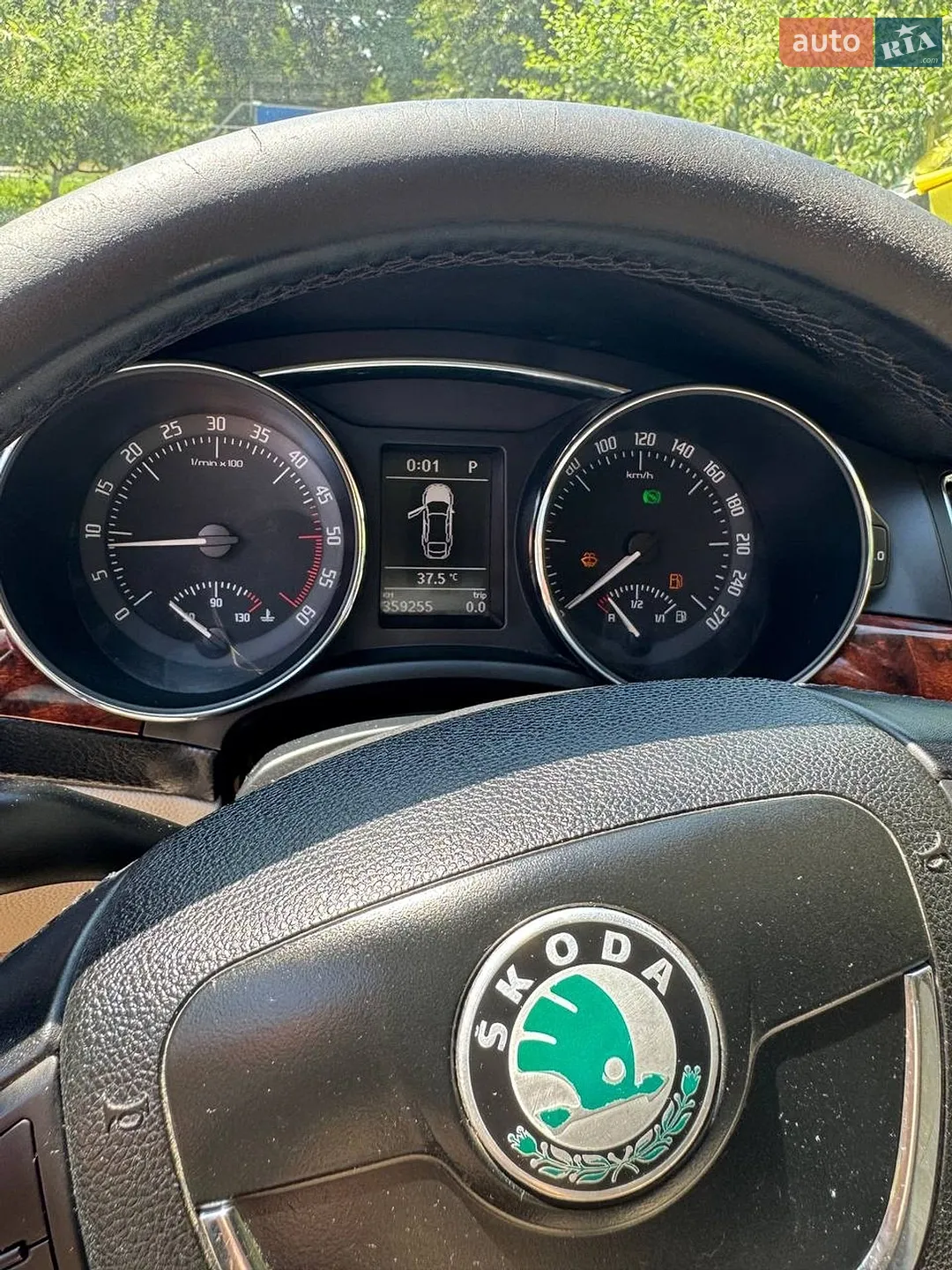2010 Skoda Superb - мініатюра 8