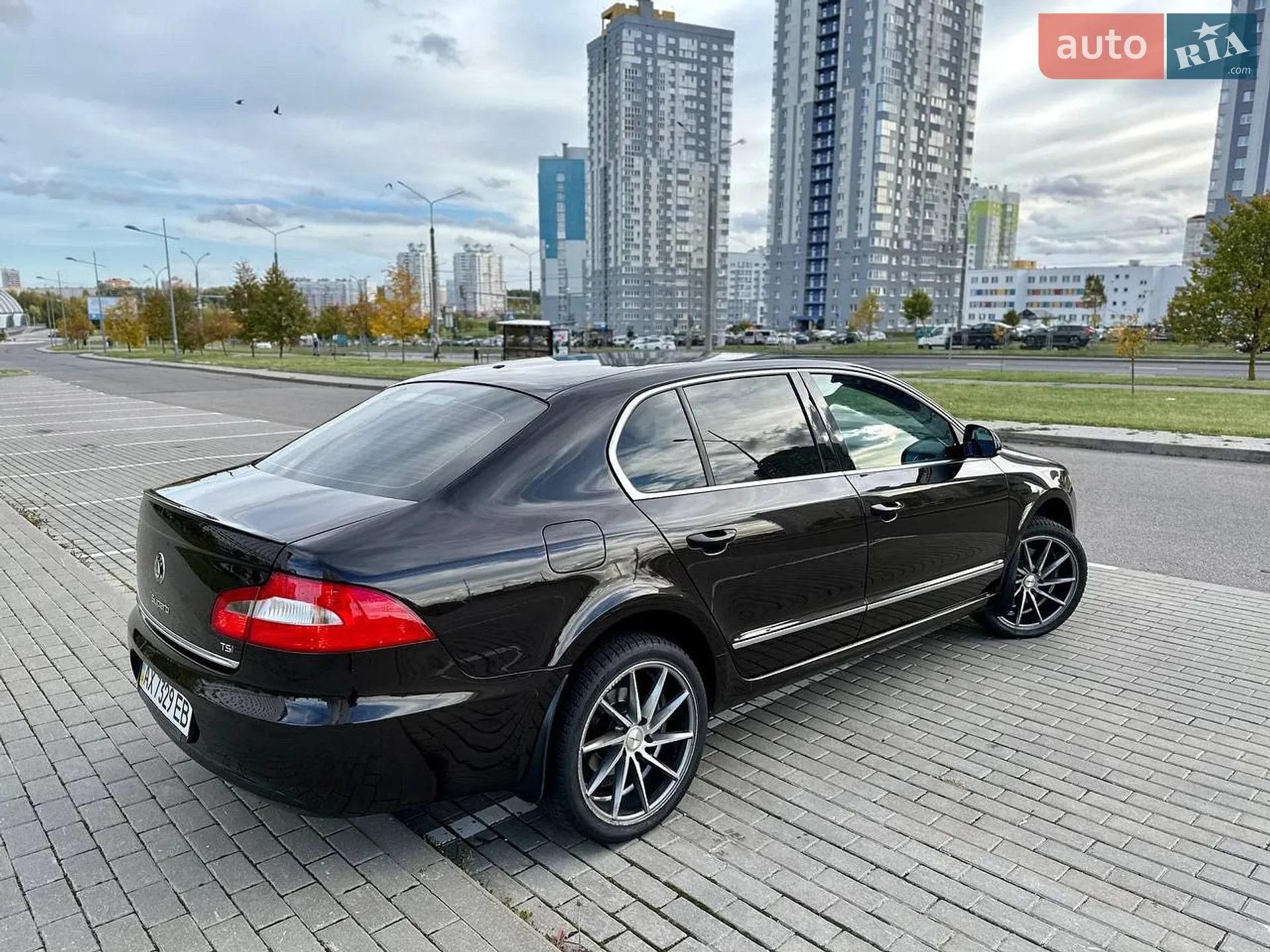 2013 Skoda Superb - мініатюра 4