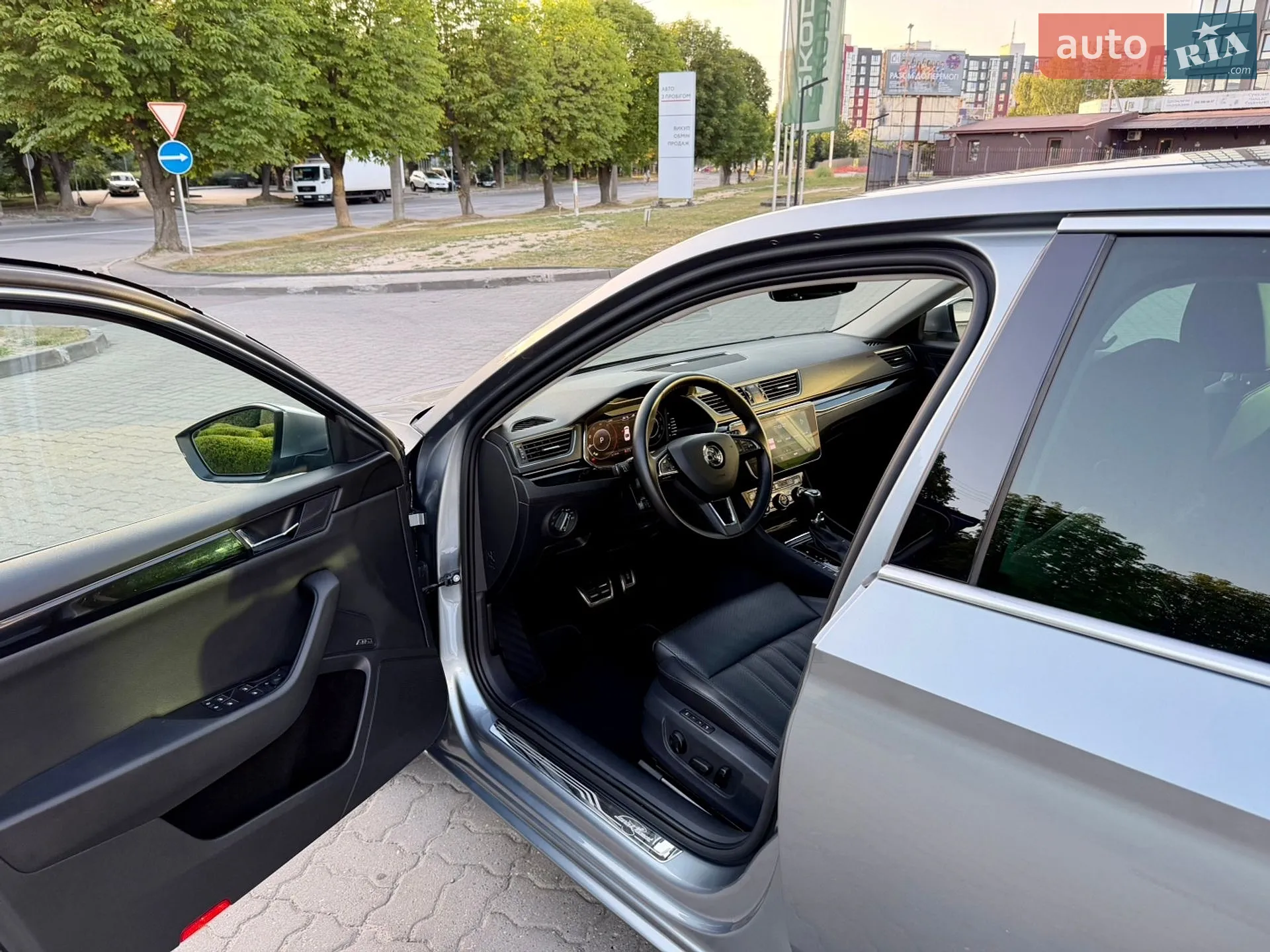 2019 Skoda Superb - мініатюра 15