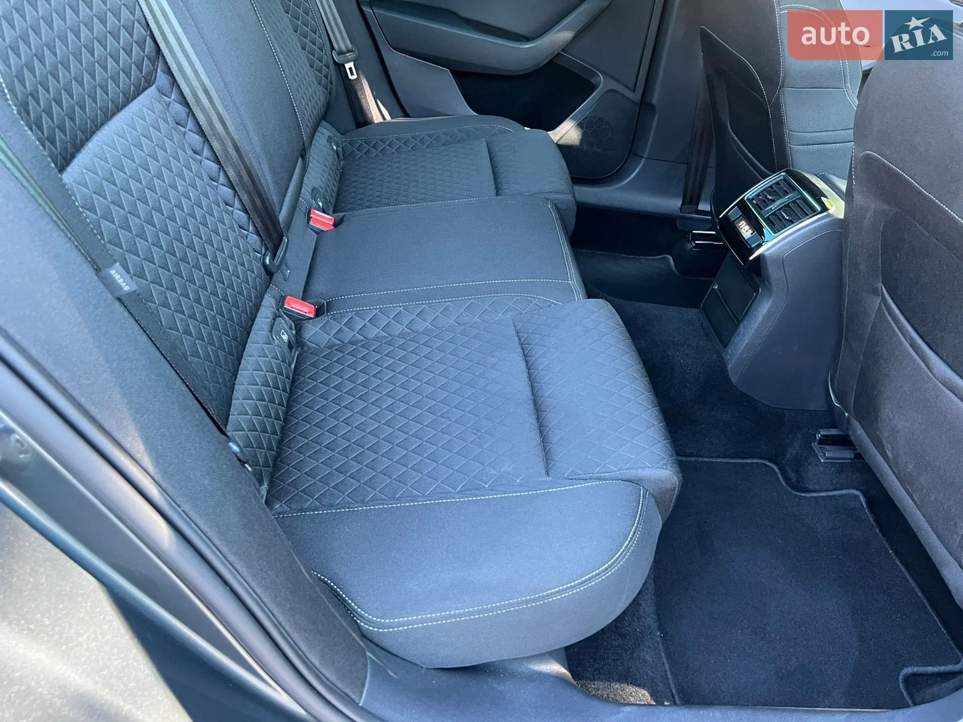 2019 Skoda Superb - мініатюра 49