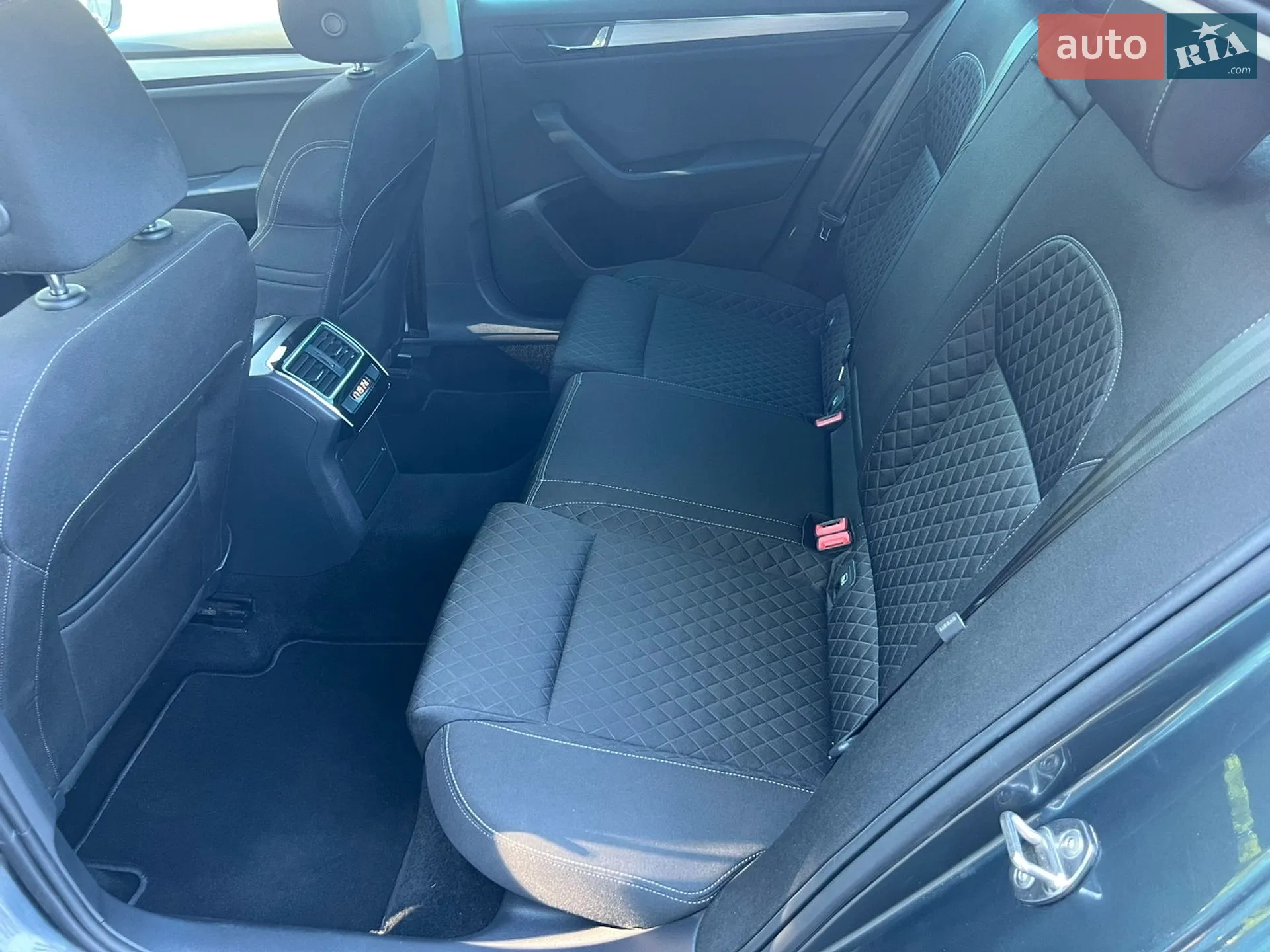 2019 Skoda Superb - мініатюра 53