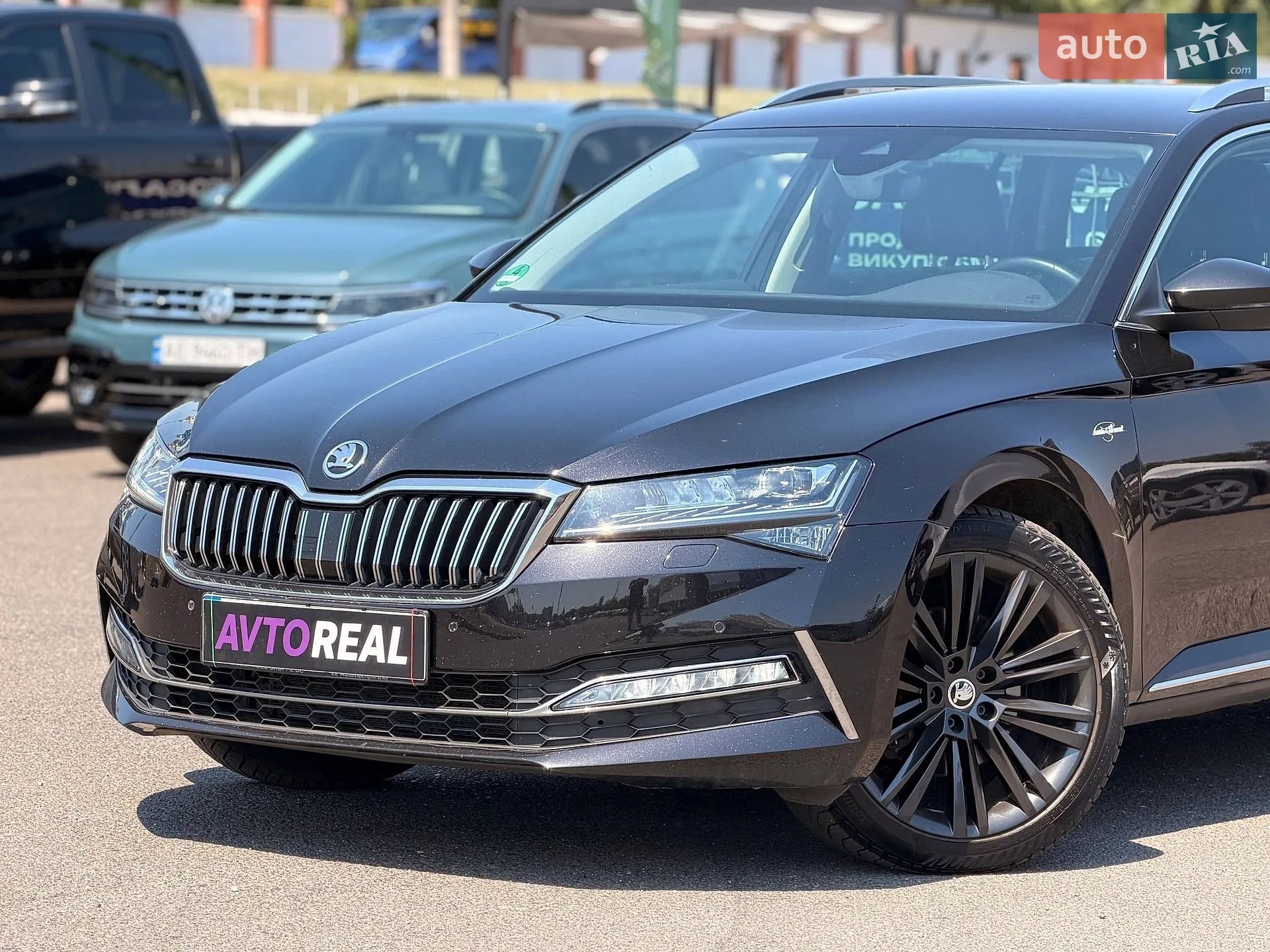 2019 Skoda Superb - мініатюра 3