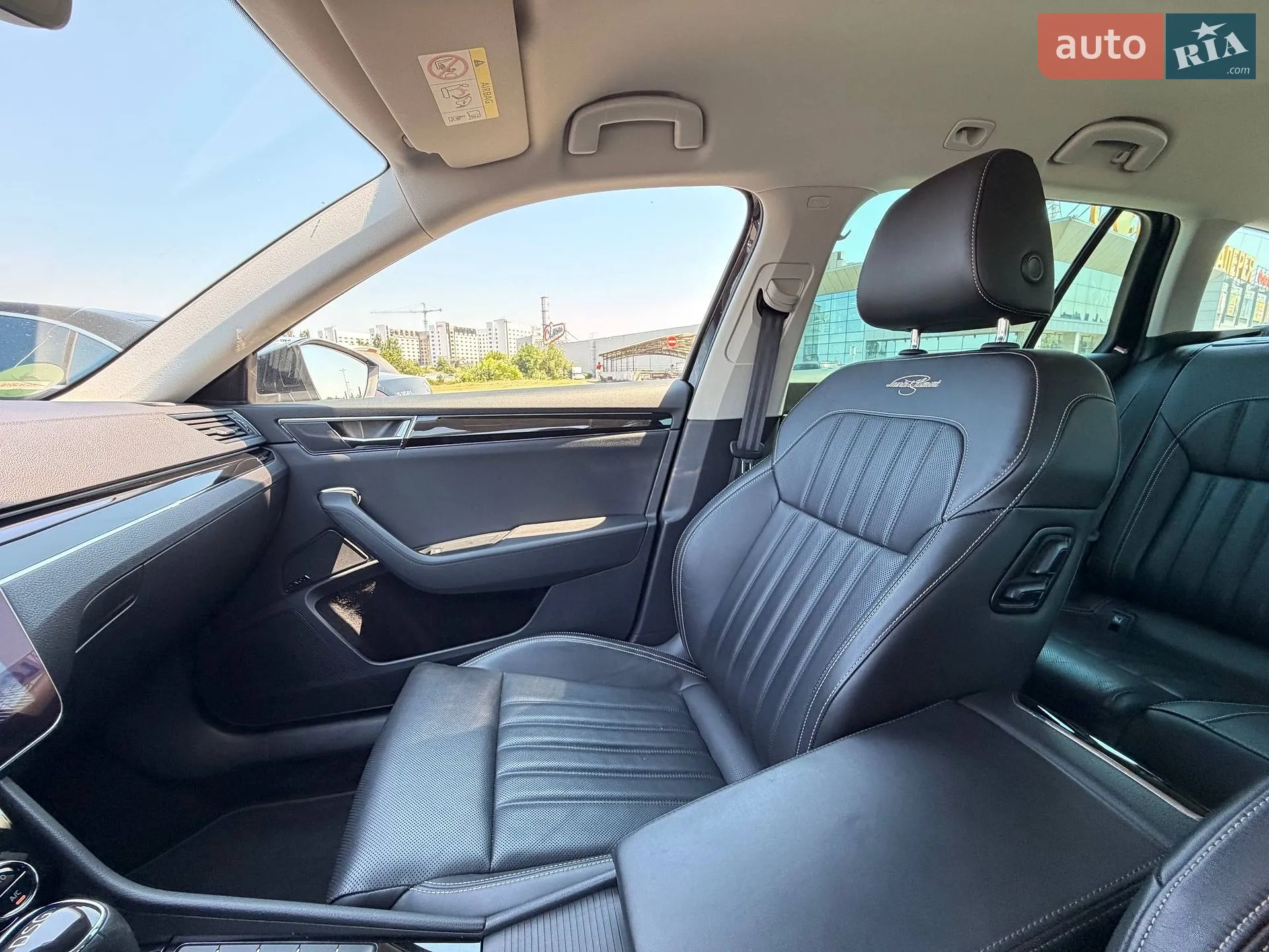2019 Skoda Superb - мініатюра 100