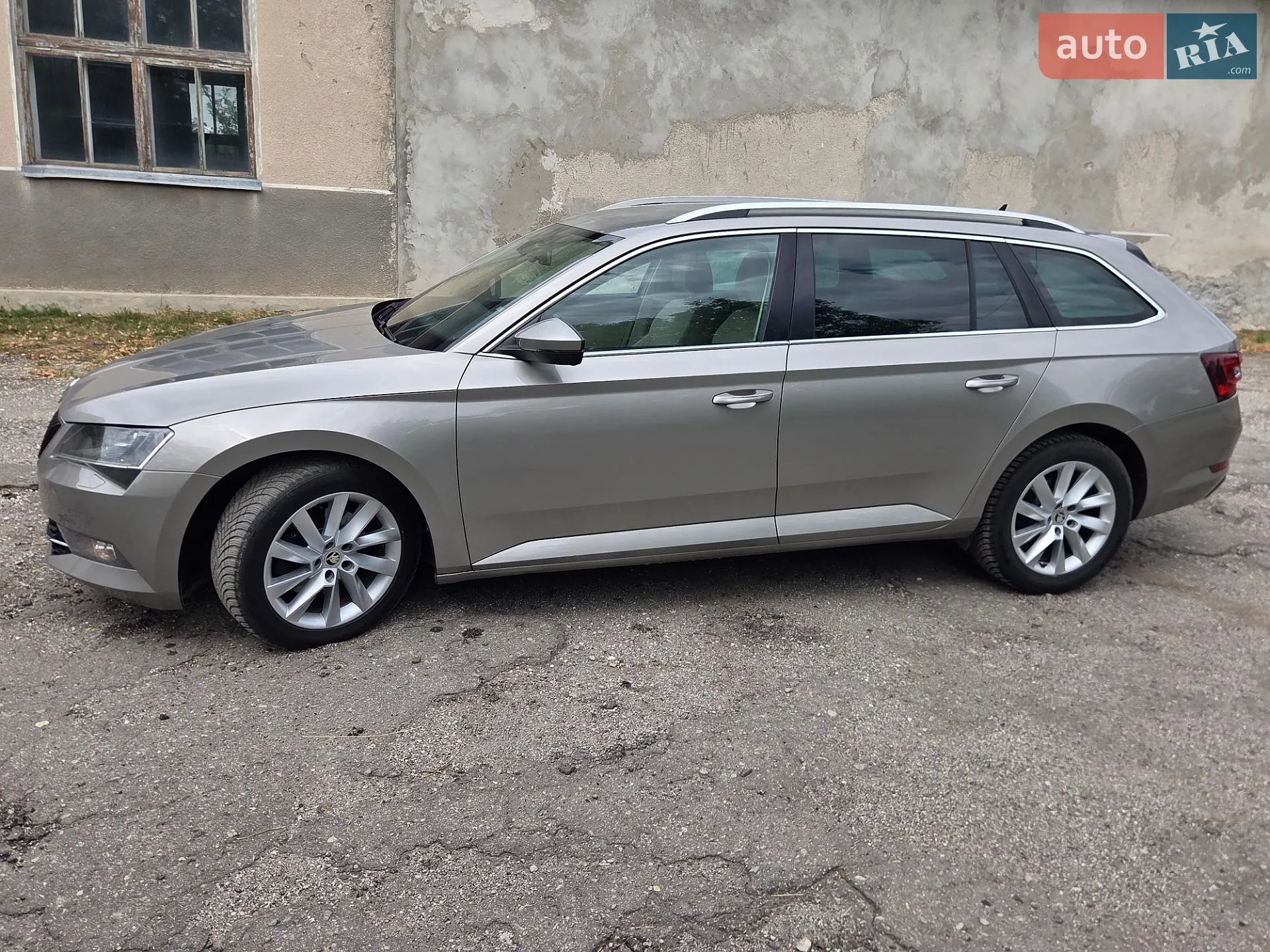 2016 Skoda Superb - мініатюра 45