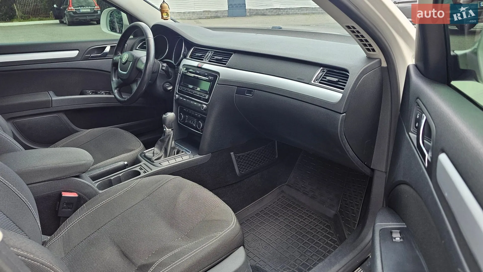 2013 Skoda Superb - мініатюра 18