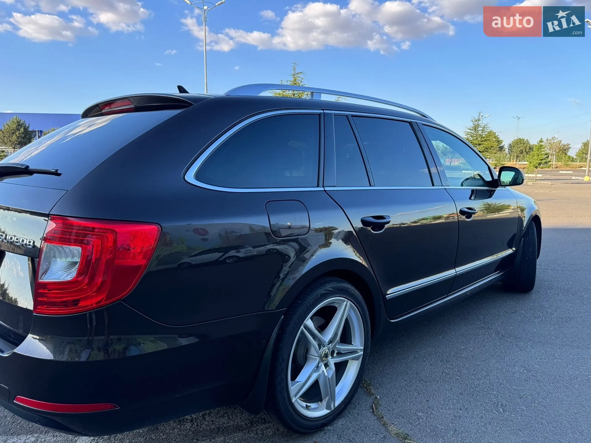 2013 Skoda Superb - мініатюра 20