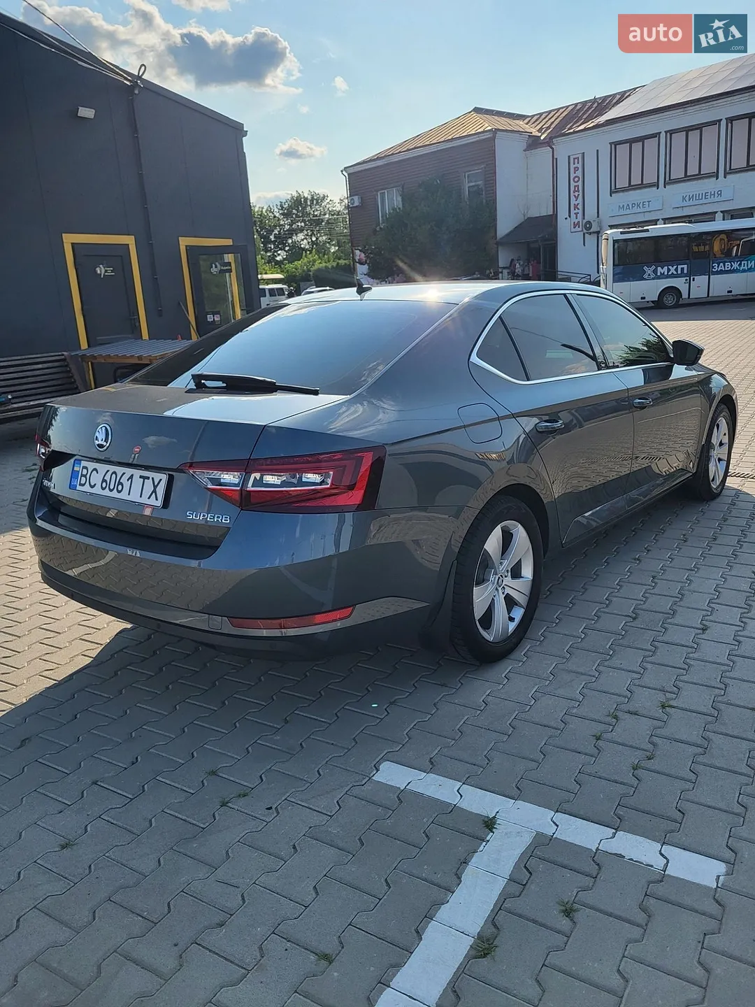 2016 Skoda Superb - мініатюра 16