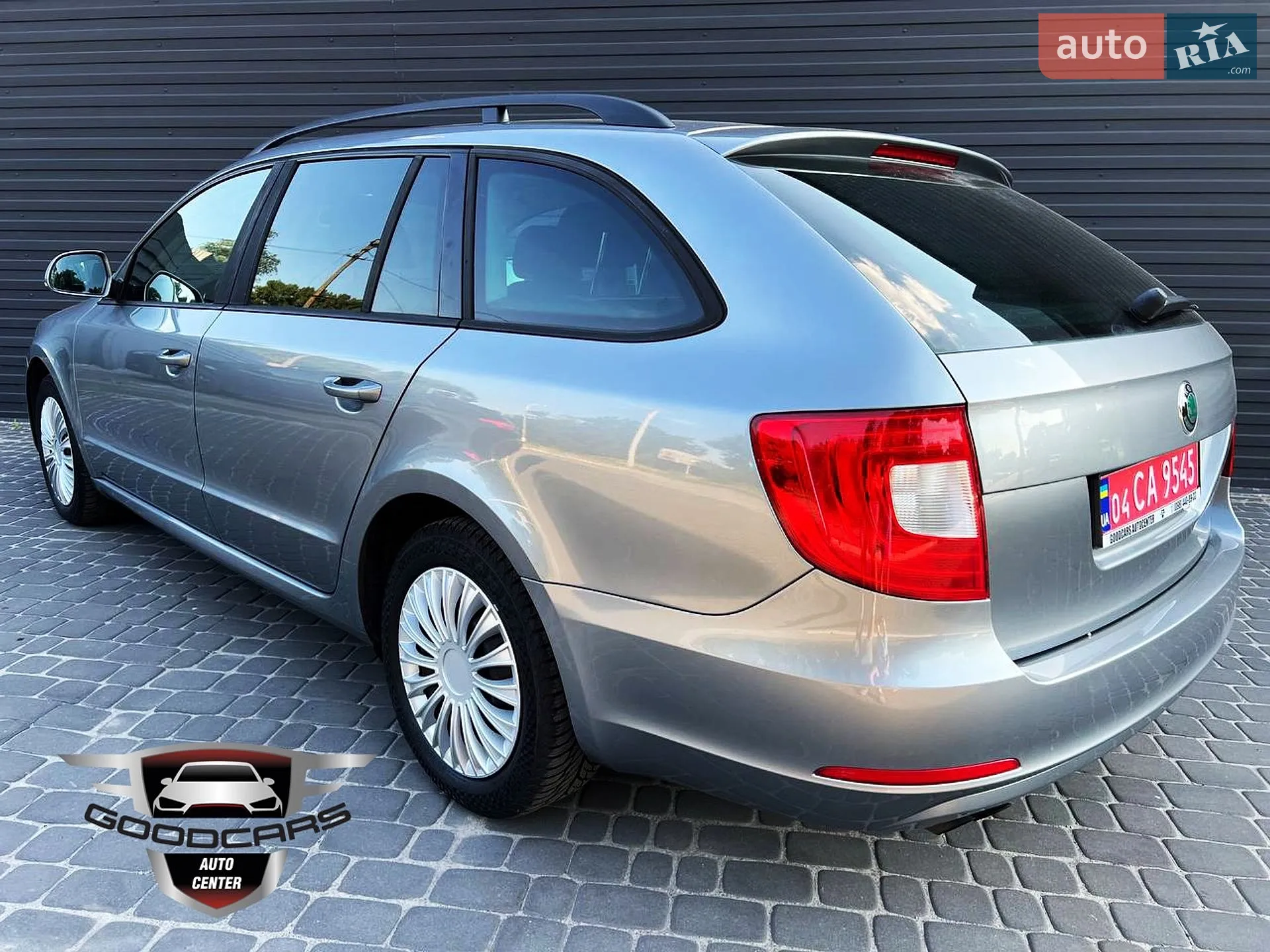 2011 Skoda Superb - мініатюра 4