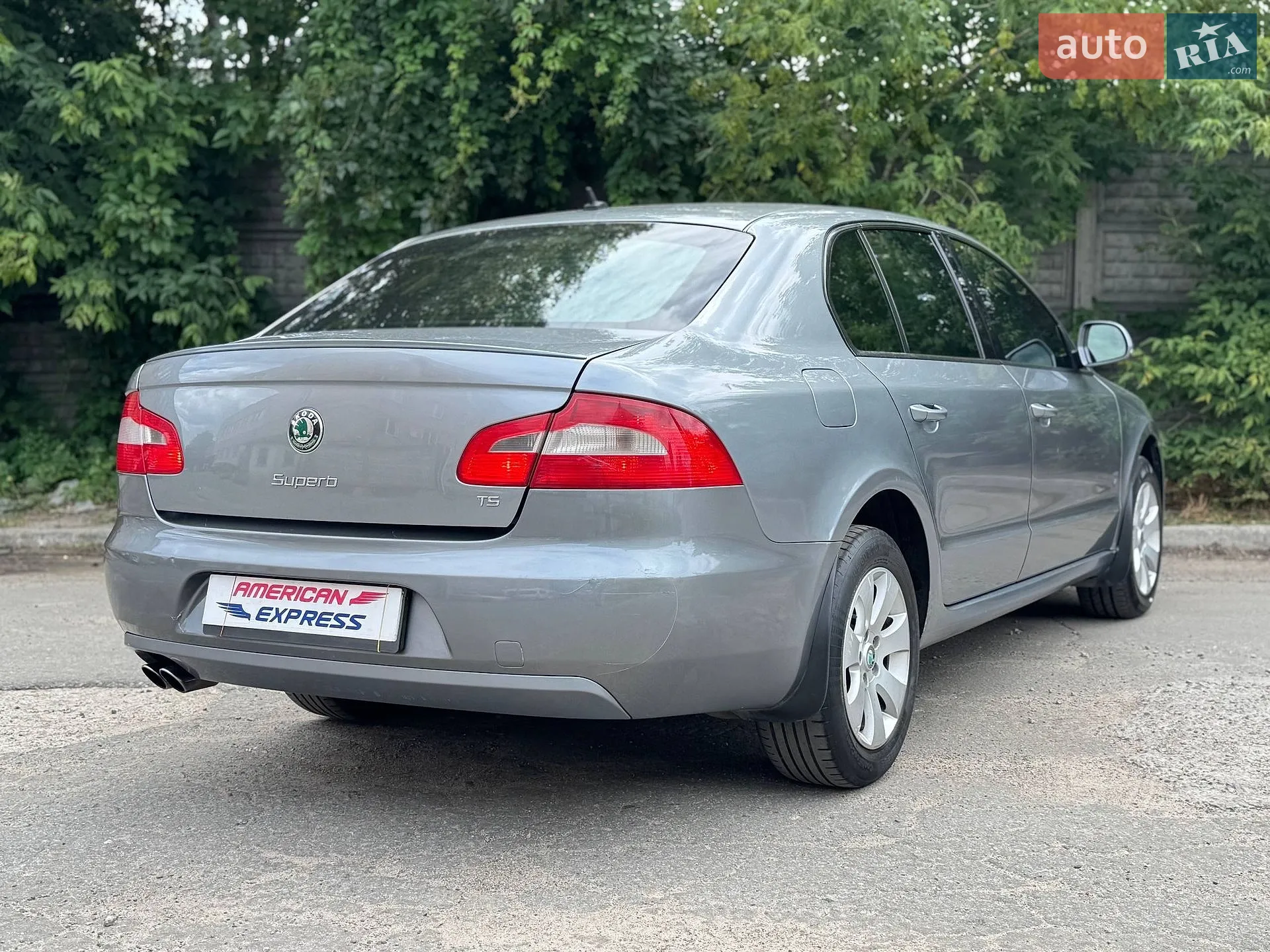 2010 Skoda Superb - мініатюра 8