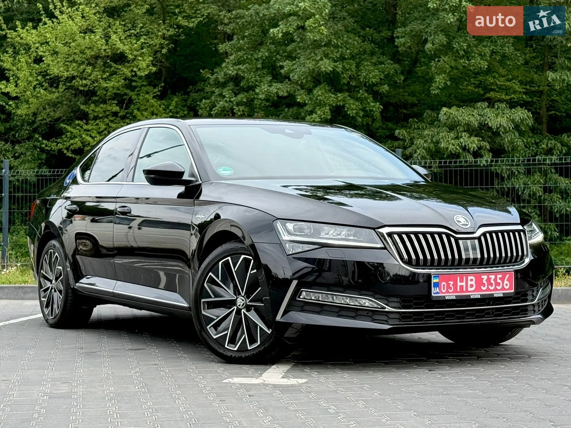 2022 Skoda Superb - фото 1