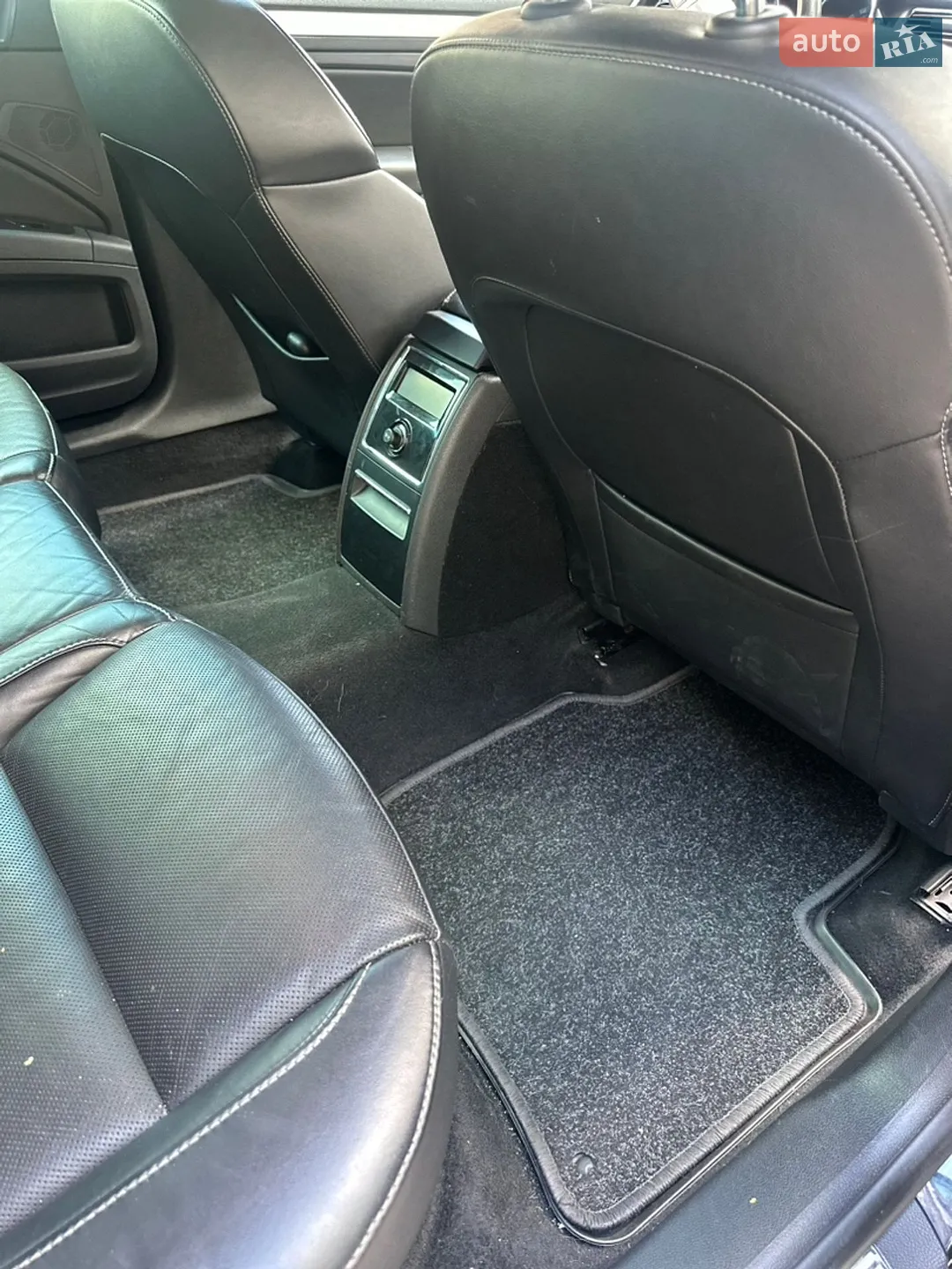 2011 Skoda Superb - мініатюра 10