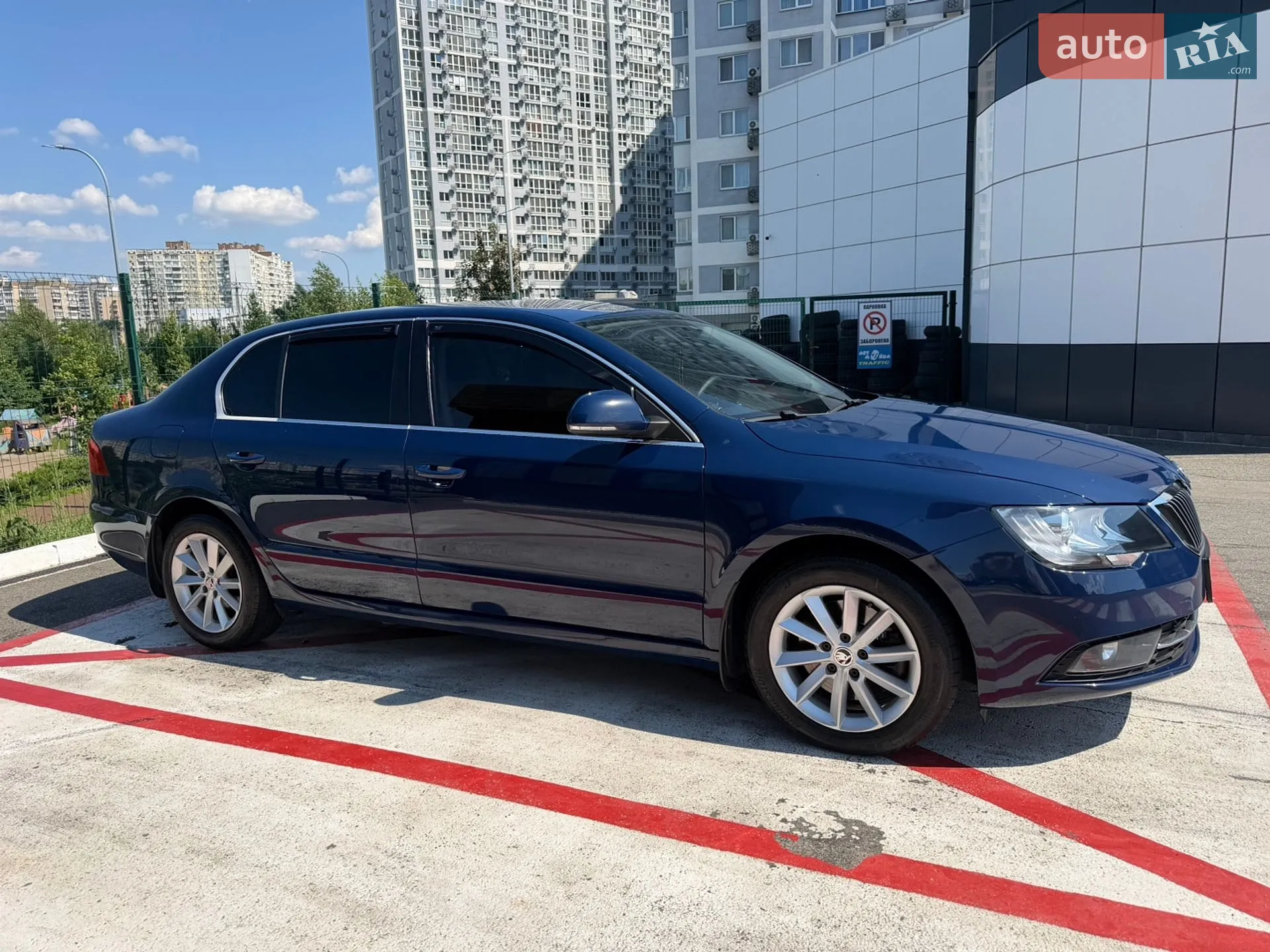 2014 Skoda Superb - мініатюра 2