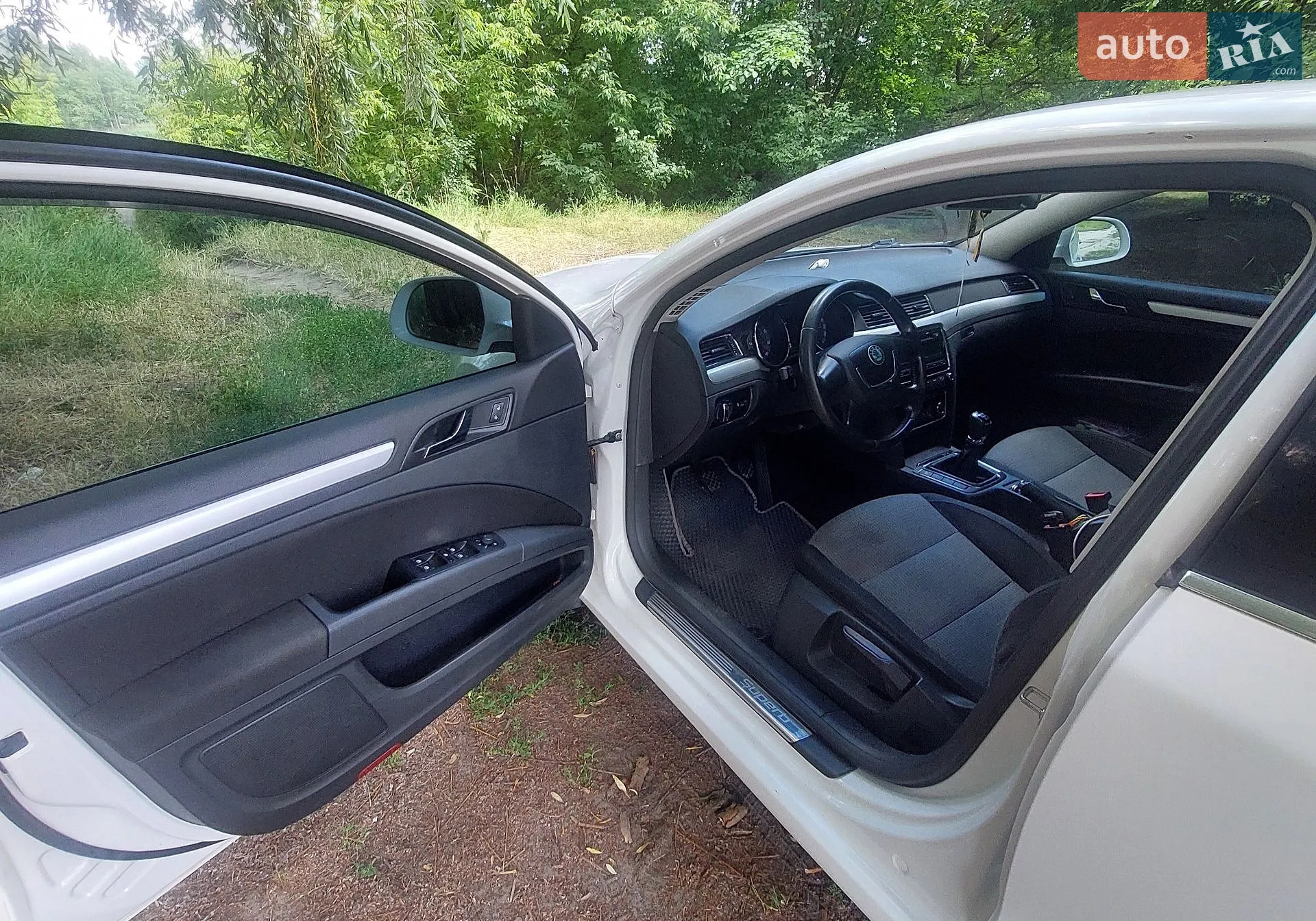 2012 Skoda Superb - мініатюра 8