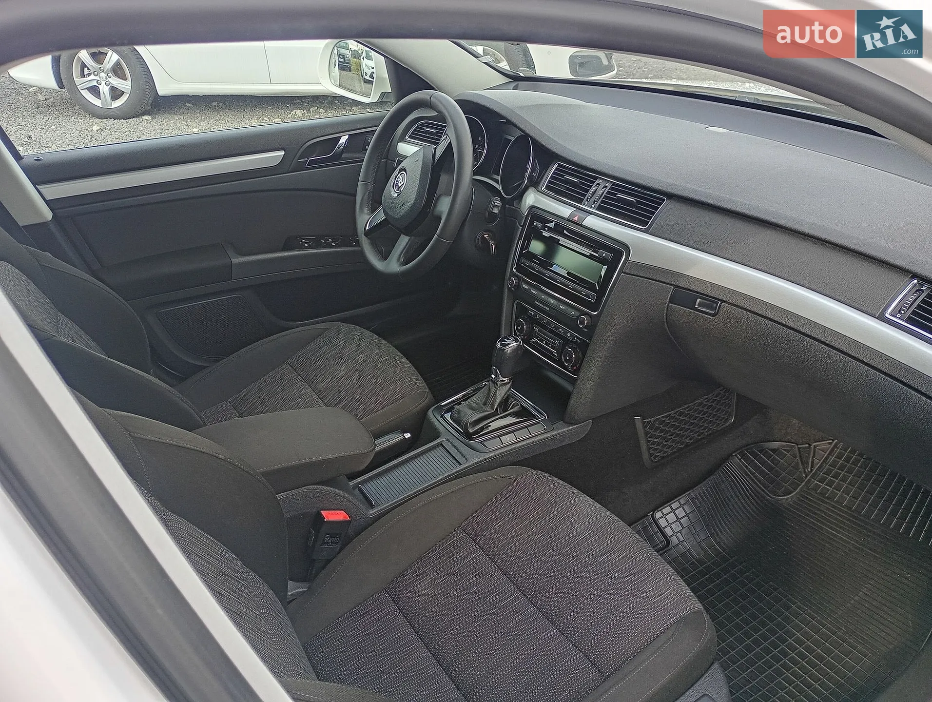 2014 Skoda Superb - мініатюра 22