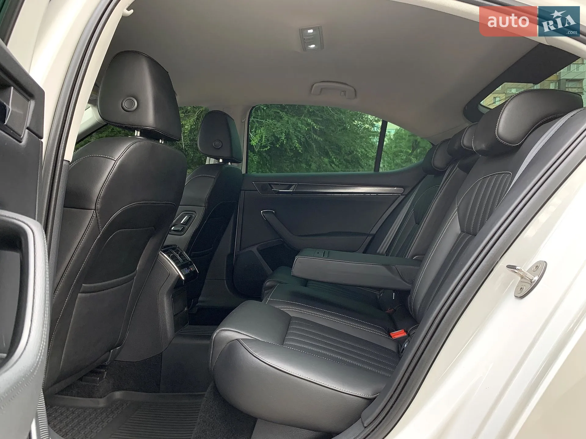 2019 Skoda Superb - мініатюра 40