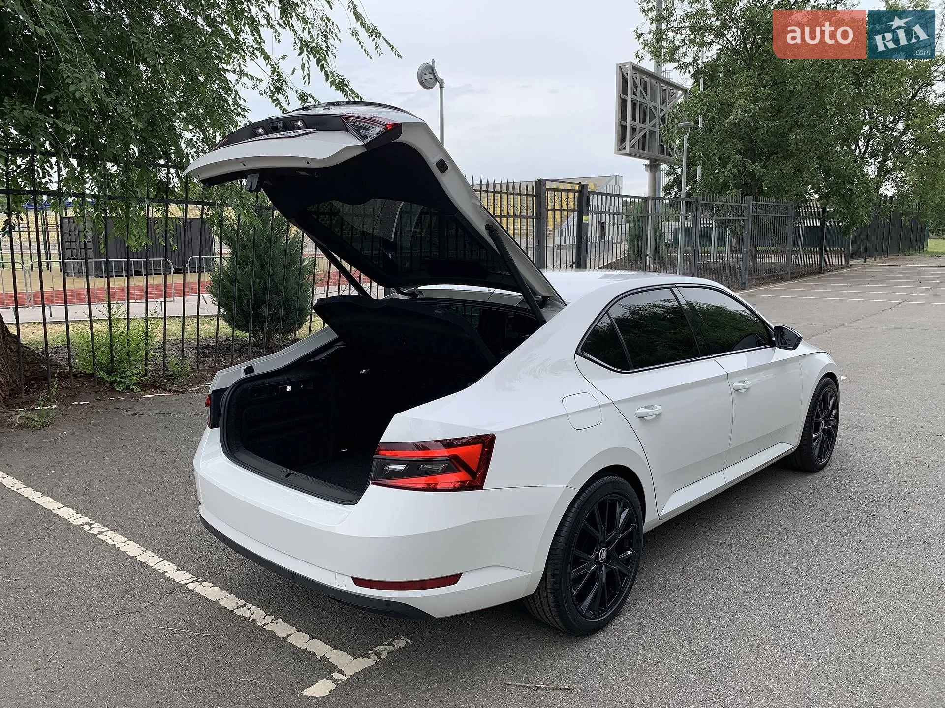 2019 Skoda Superb - мініатюра 41