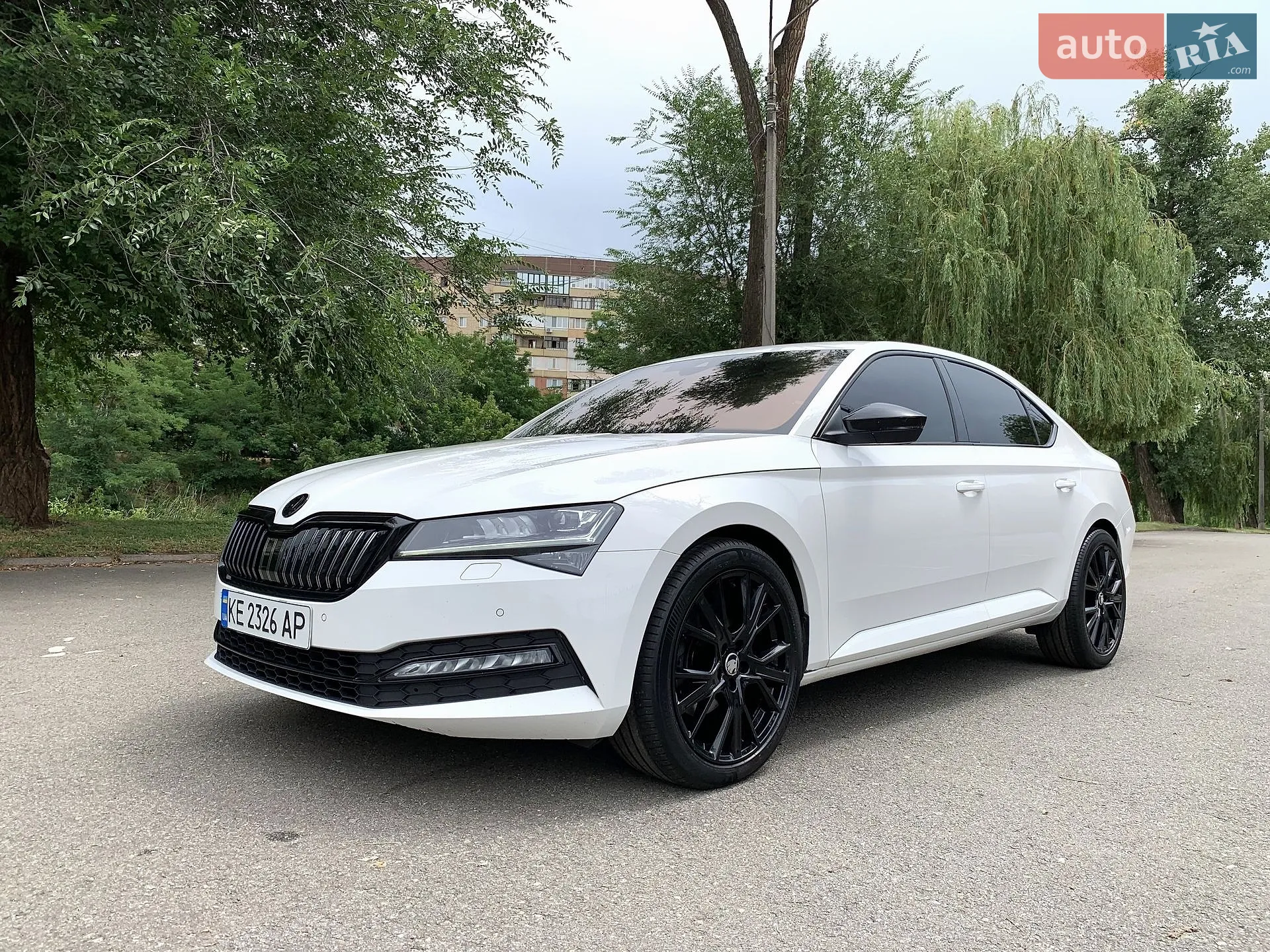 2019 Skoda Superb - фото 1