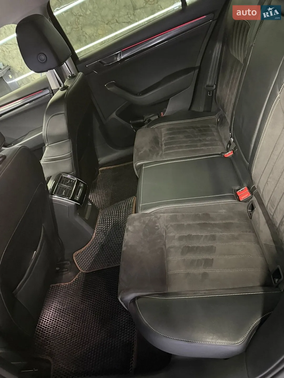 2019 Skoda Superb - мініатюра 14