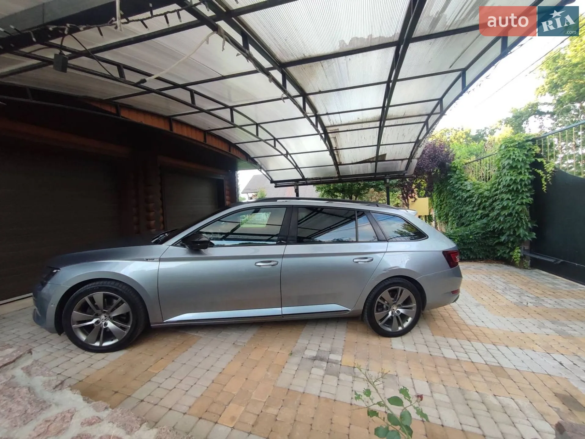 2017 Skoda Superb - мініатюра 3