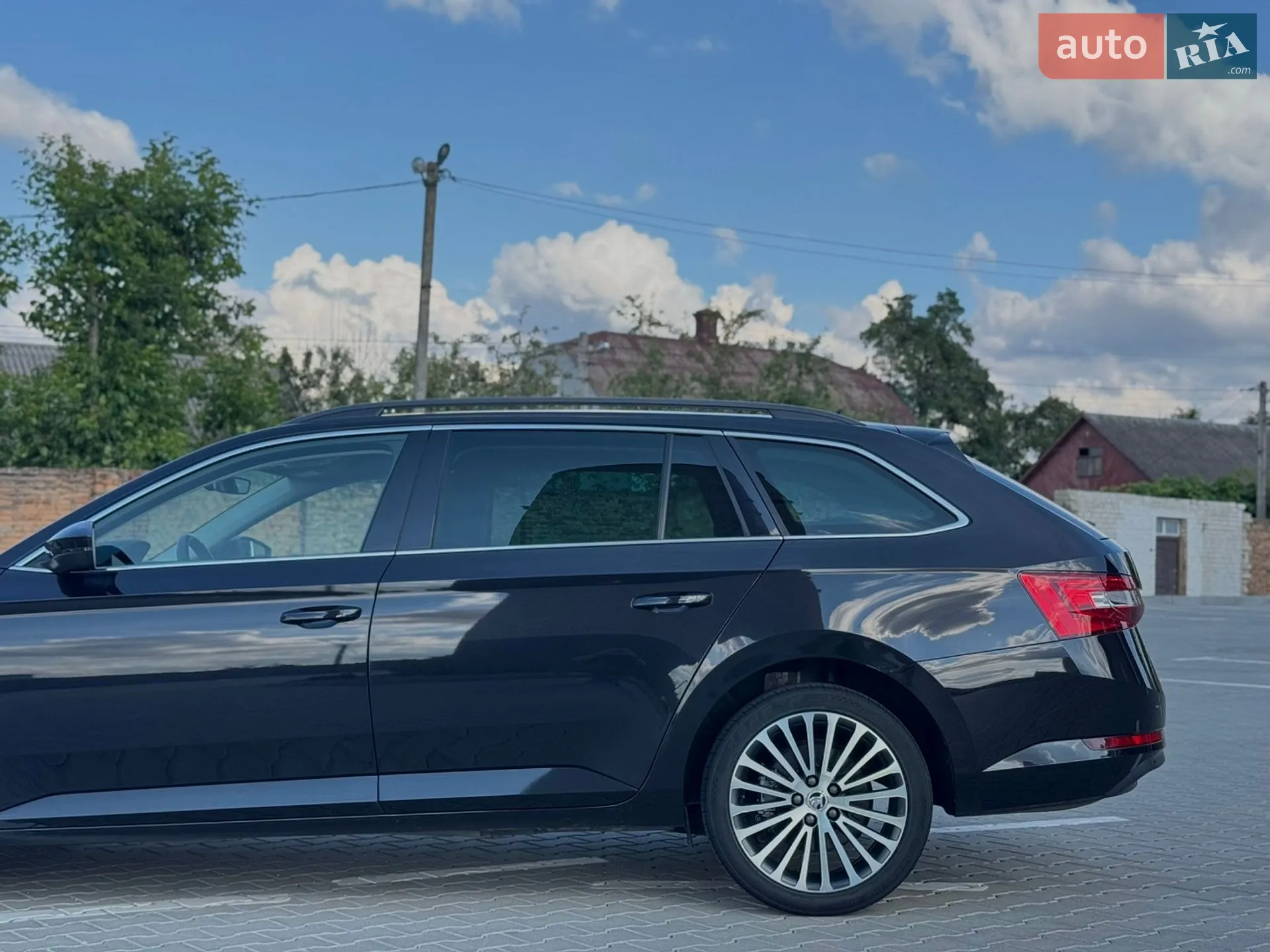 2016 Skoda Superb - мініатюра 18