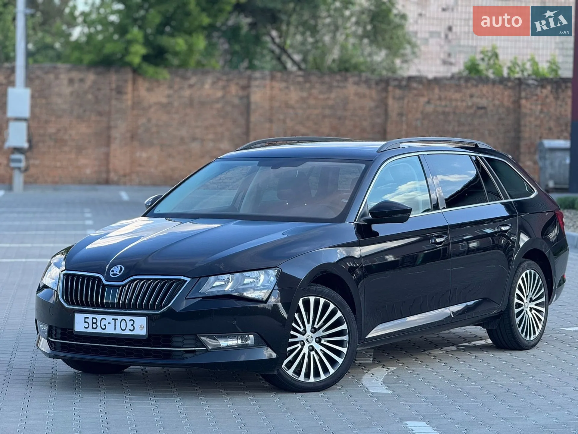 2016 Skoda Superb - мініатюра 21