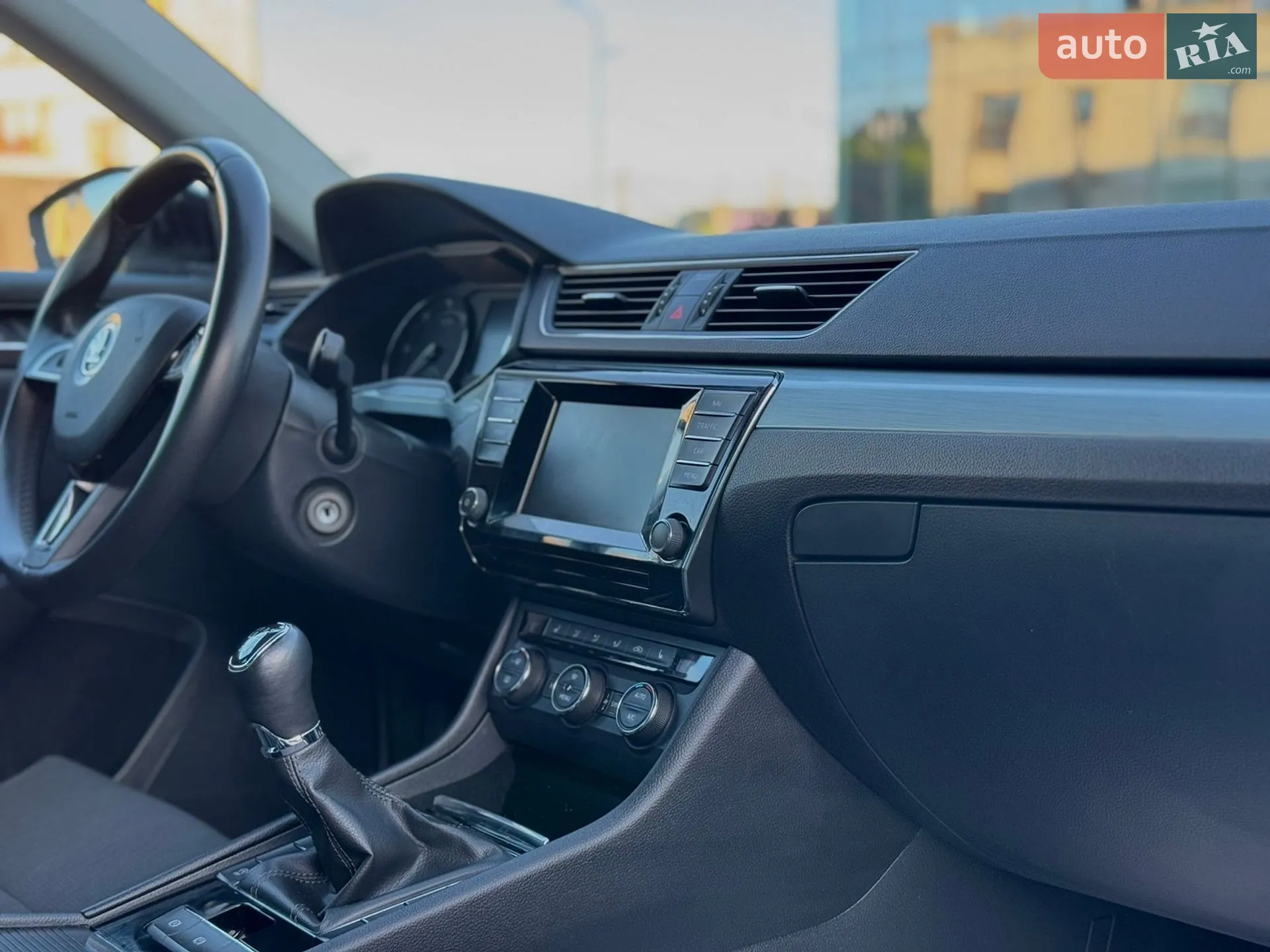 2016 Skoda Superb - мініатюра 43