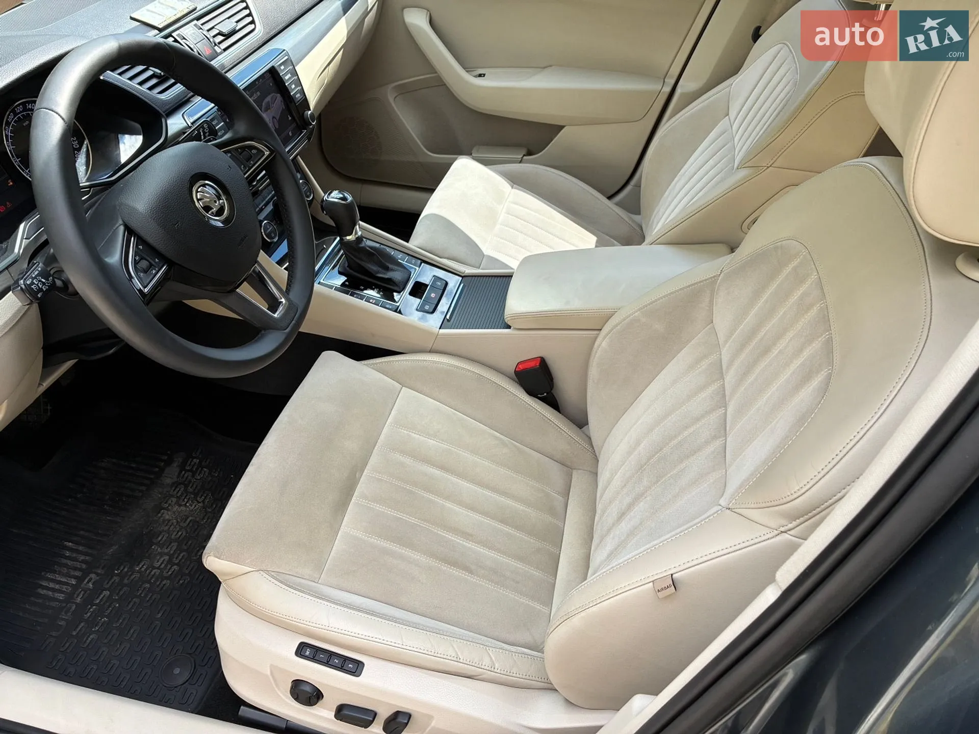 2016 Skoda Superb - мініатюра 27