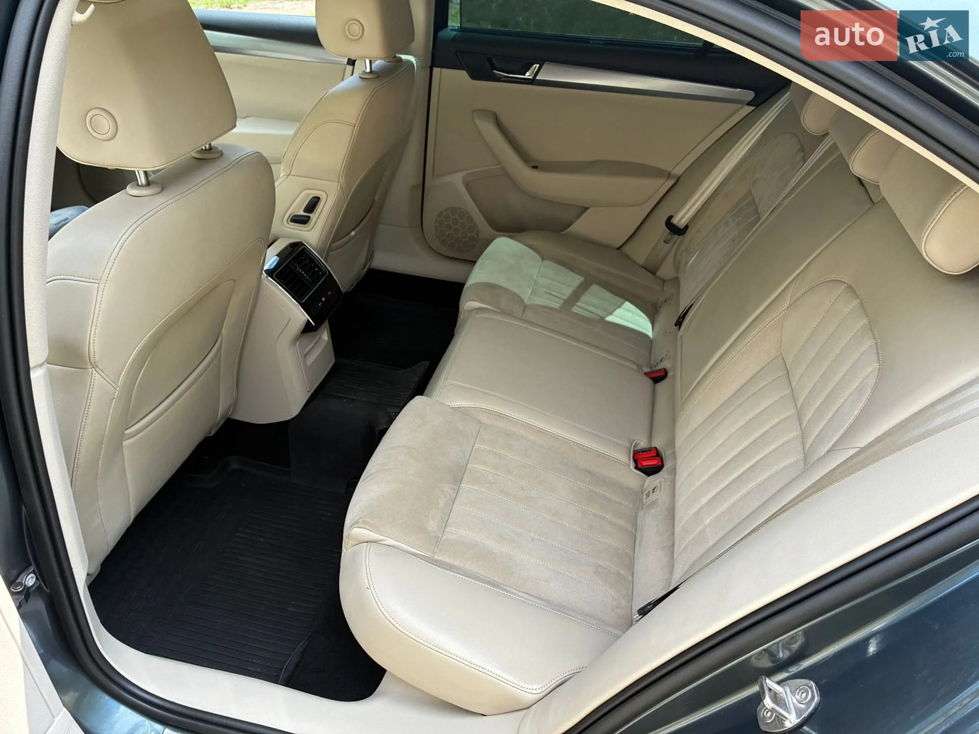 2016 Skoda Superb - мініатюра 29