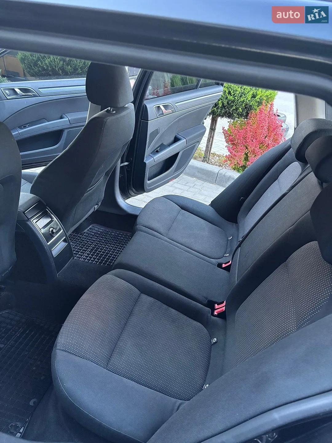 2012 Skoda Superb - мініатюра 15