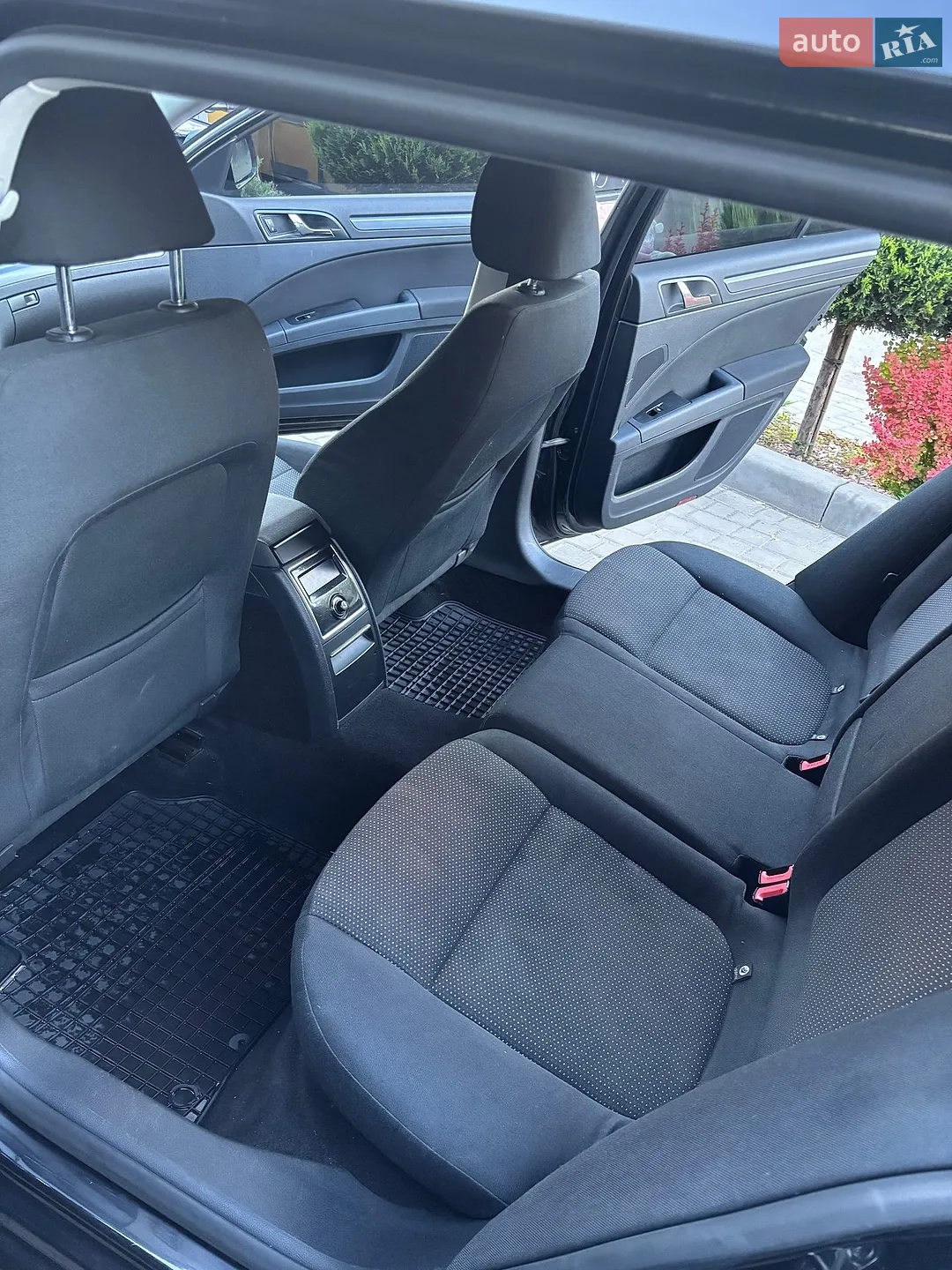 2012 Skoda Superb - мініатюра 18