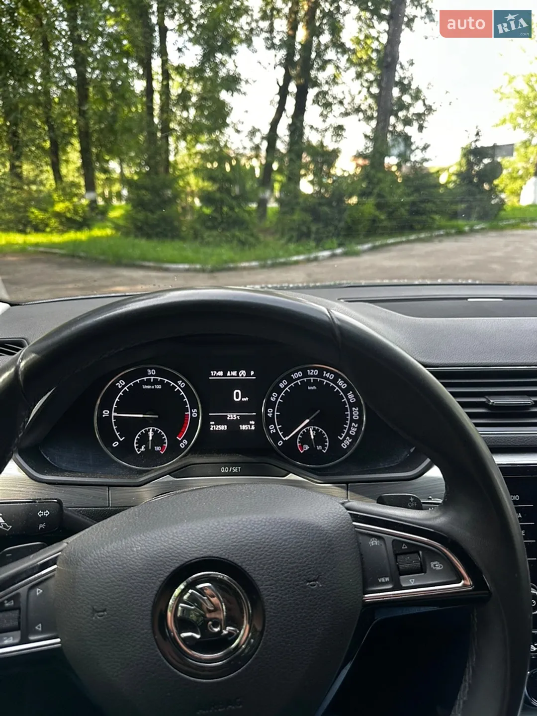2019 Skoda Superb - мініатюра 8