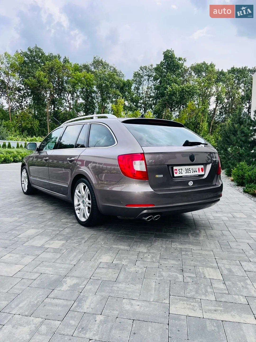 2011 Skoda Superb - мініатюра 14