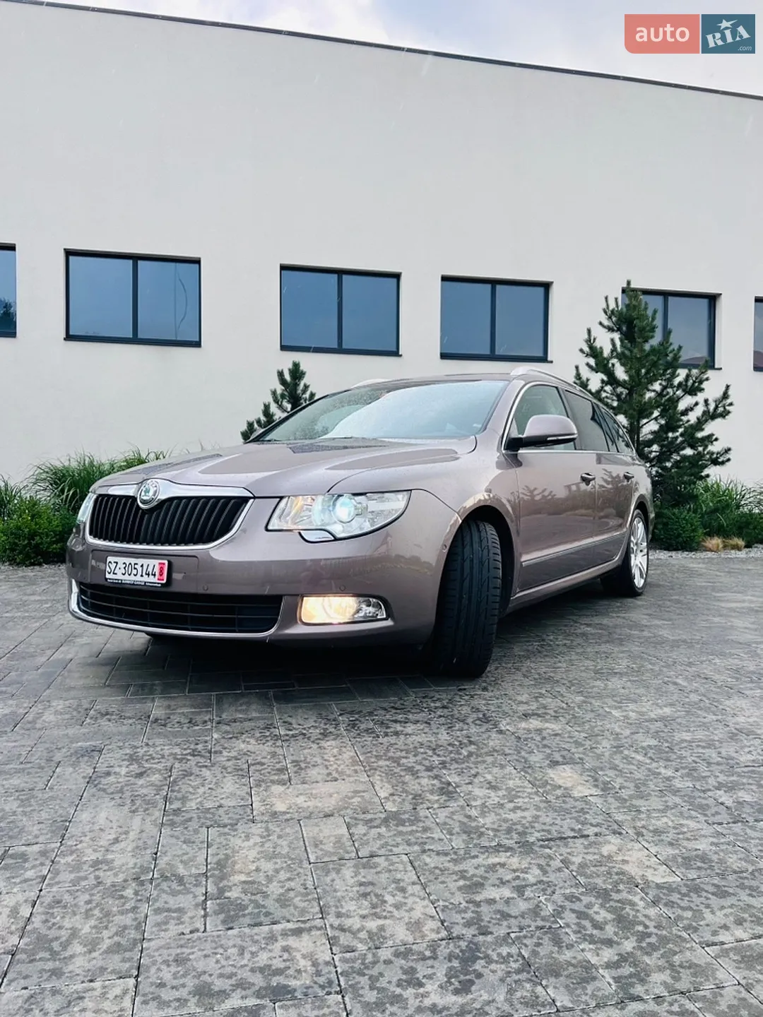 2011 Skoda Superb - мініатюра 4