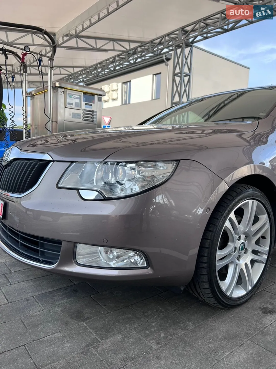 2011 Skoda Superb - мініатюра 6